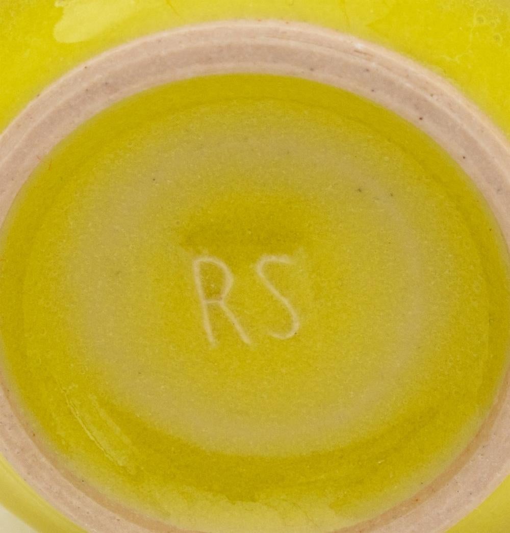 20ième siècle Ensemble Sake Rupert Spira en grès émaillé jaune, 7 en vente