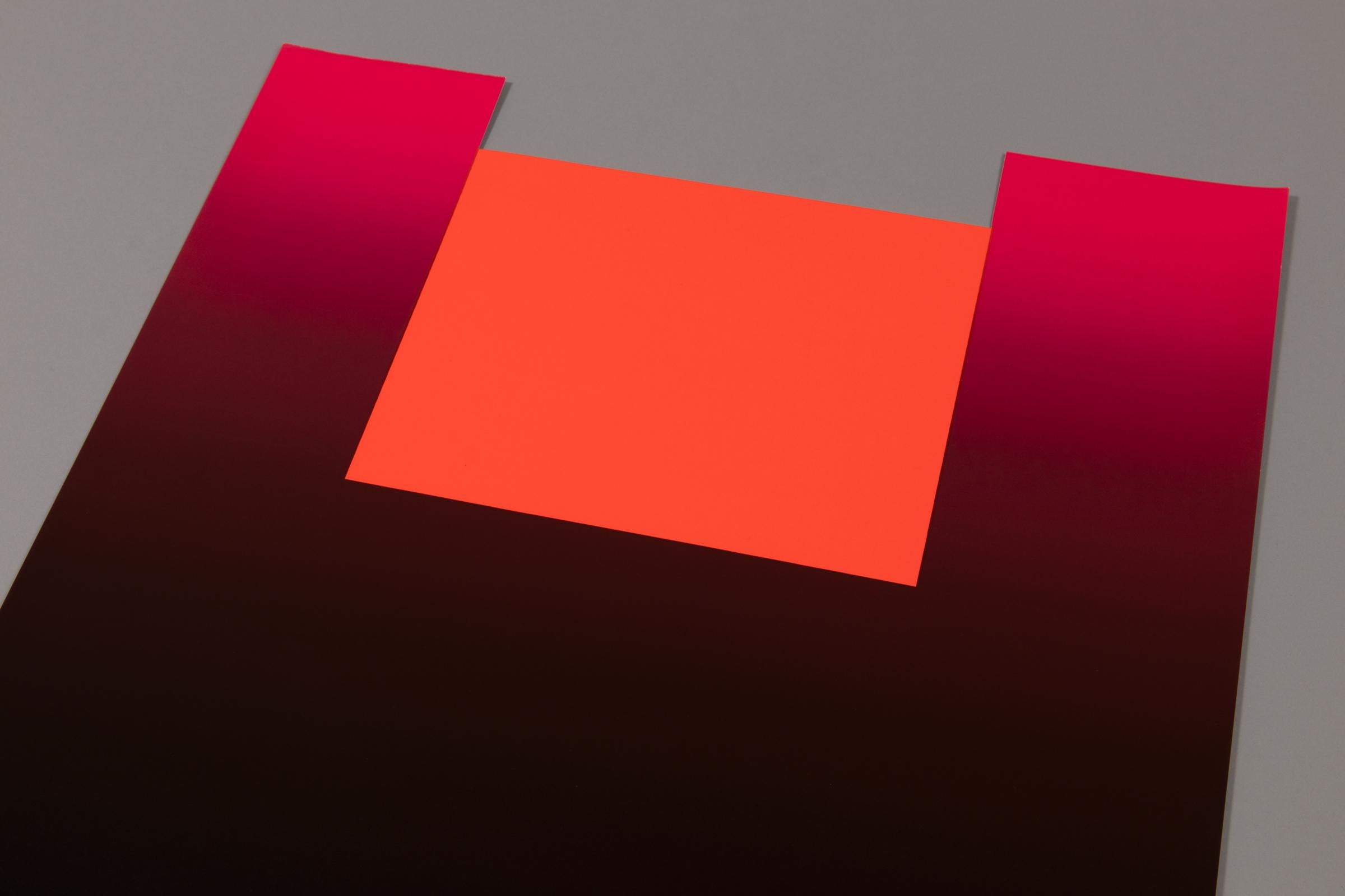 Rupprecht Geiger, Negro sobre diferentes rojos - Arte abstracto, Impresión firmada 1