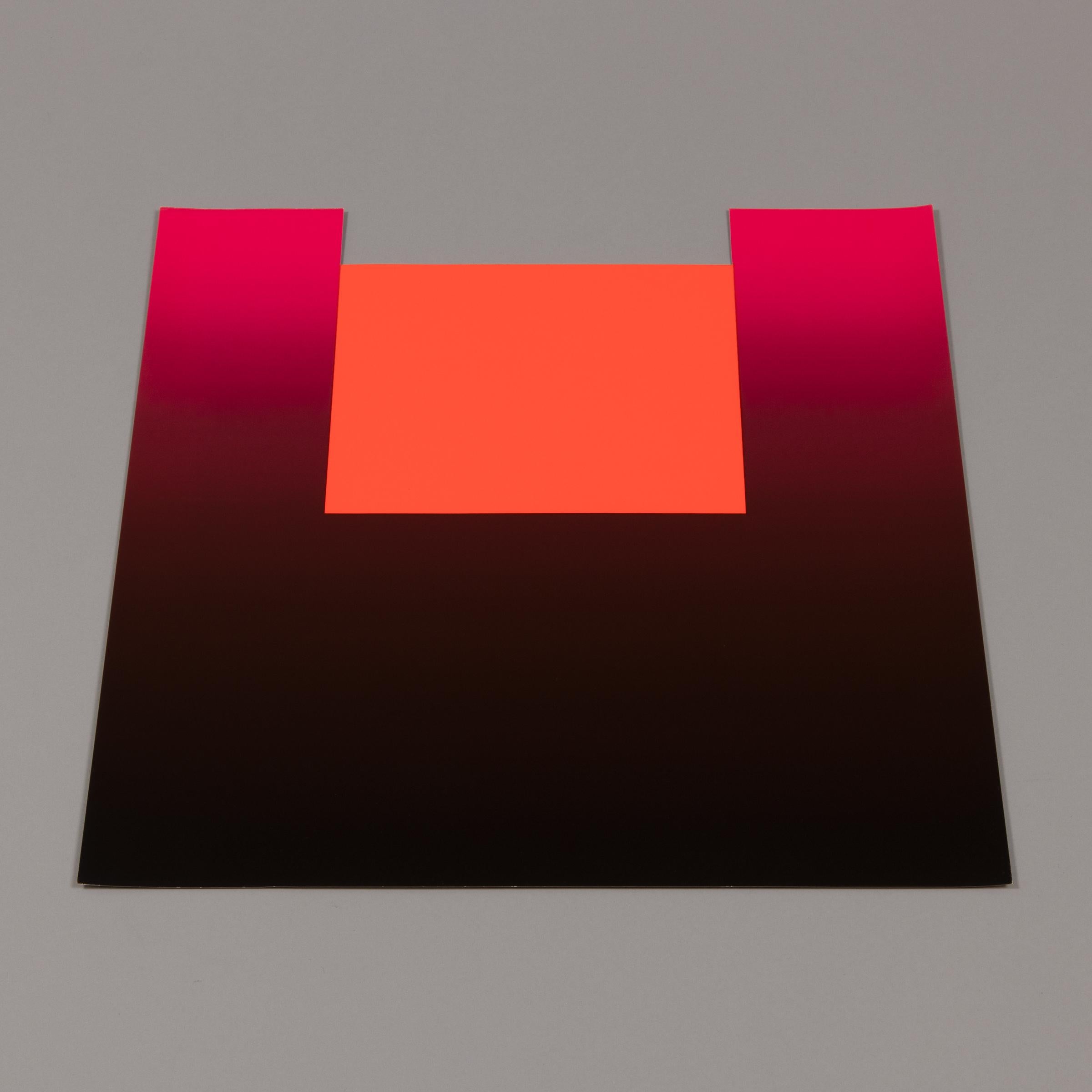 Rupprecht Geiger, Negro sobre diferentes rojos - Arte abstracto, Impresión firmada 4