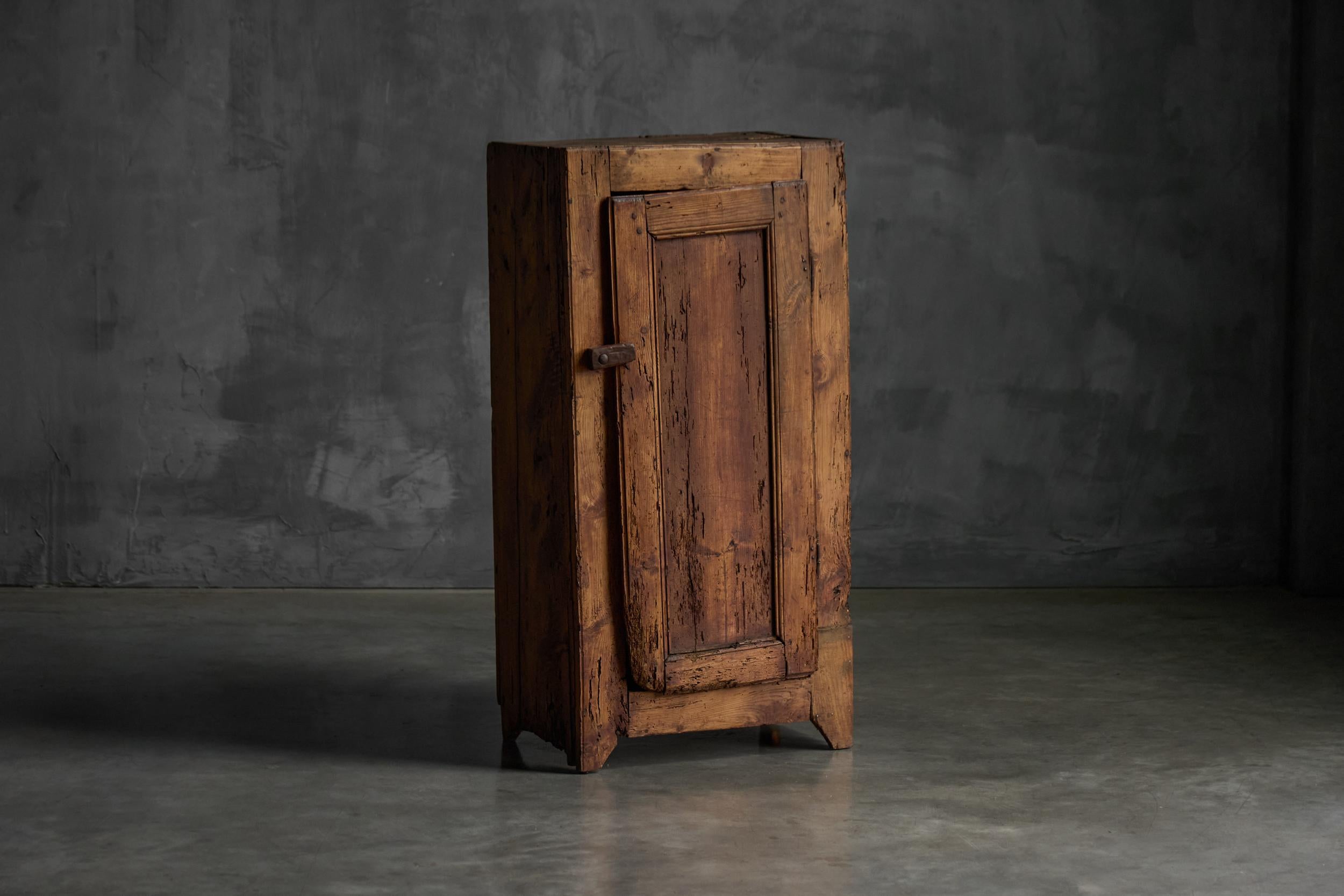 Armario rural alpino, Francia, S. XIX Rústico en venta