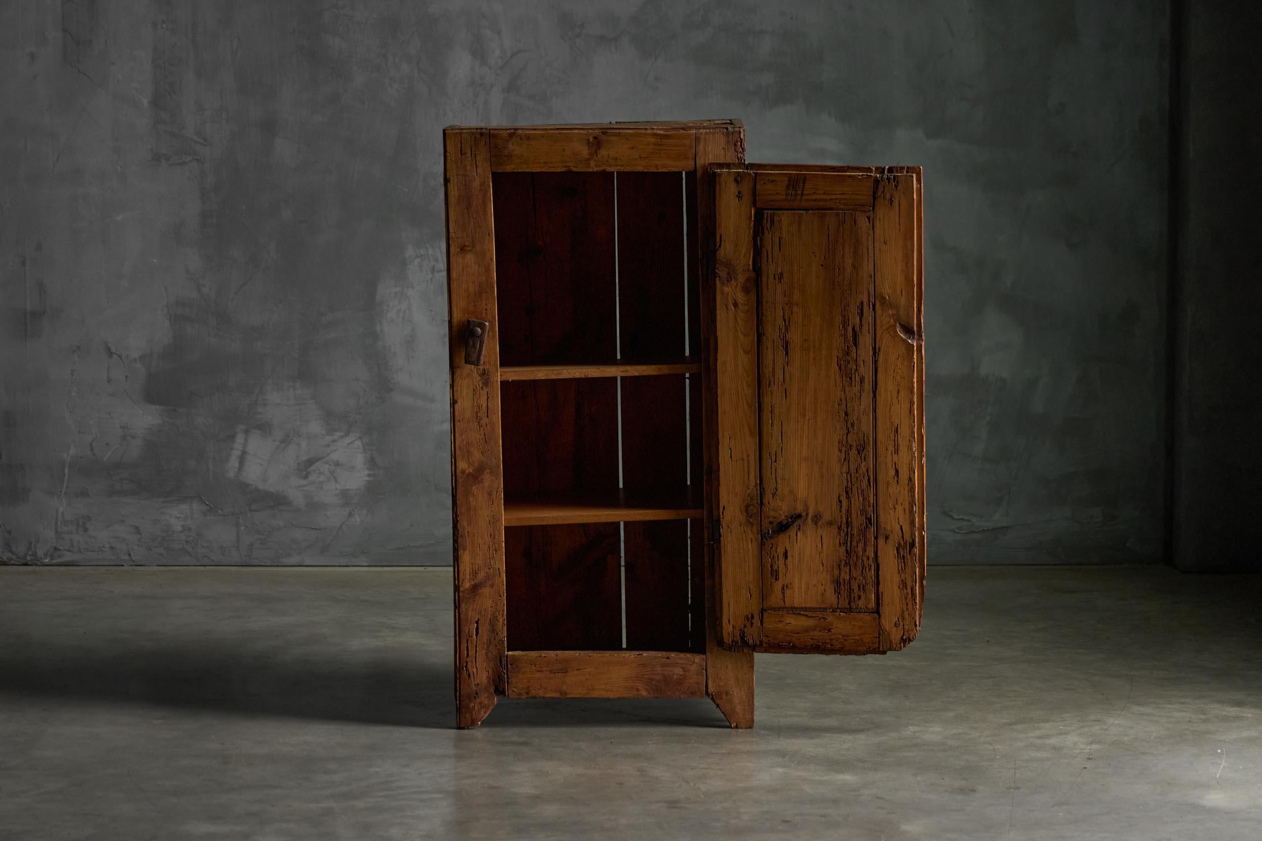 Armario rural alpino, Francia, S. XIX siglo XIX en venta