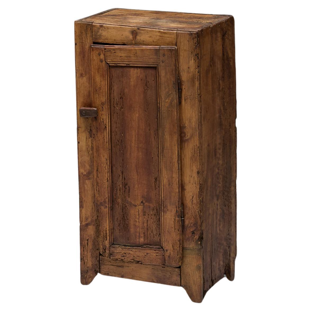 Credenza rurale alpina, Francia, XIX secolo