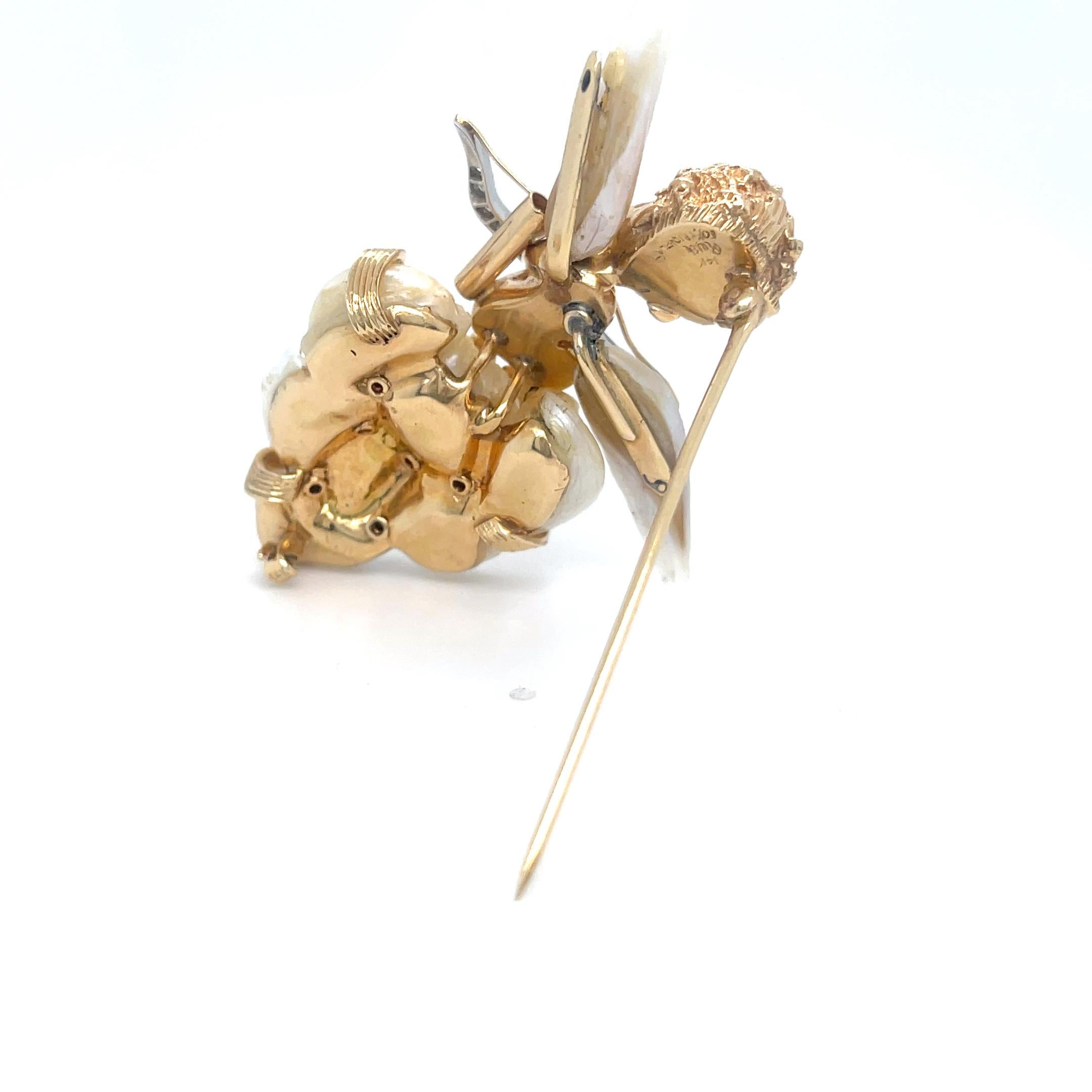 Ruser Mississippi River Pearl Diamond Sapphire and 14k Gold Cherub Angel Brooch im Angebot 1