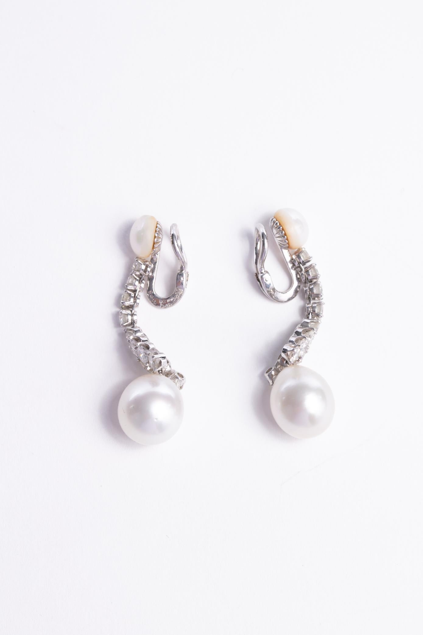 Ruser Signed Pearl and Diamond Earrings In Excellent Condition For Sale In Saint Louis, MO