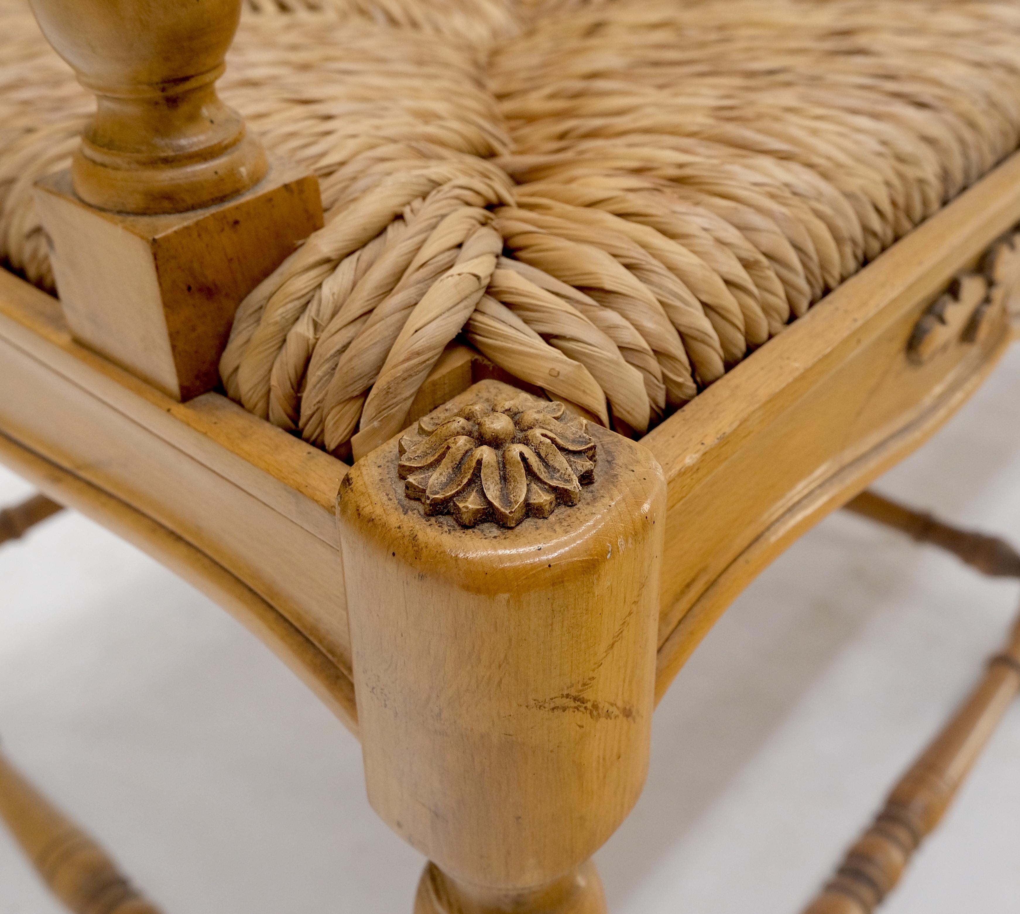 Sedile Rush con schienale a scaletta intagliato in acero stile country Divano panca MINT! in vendita 2