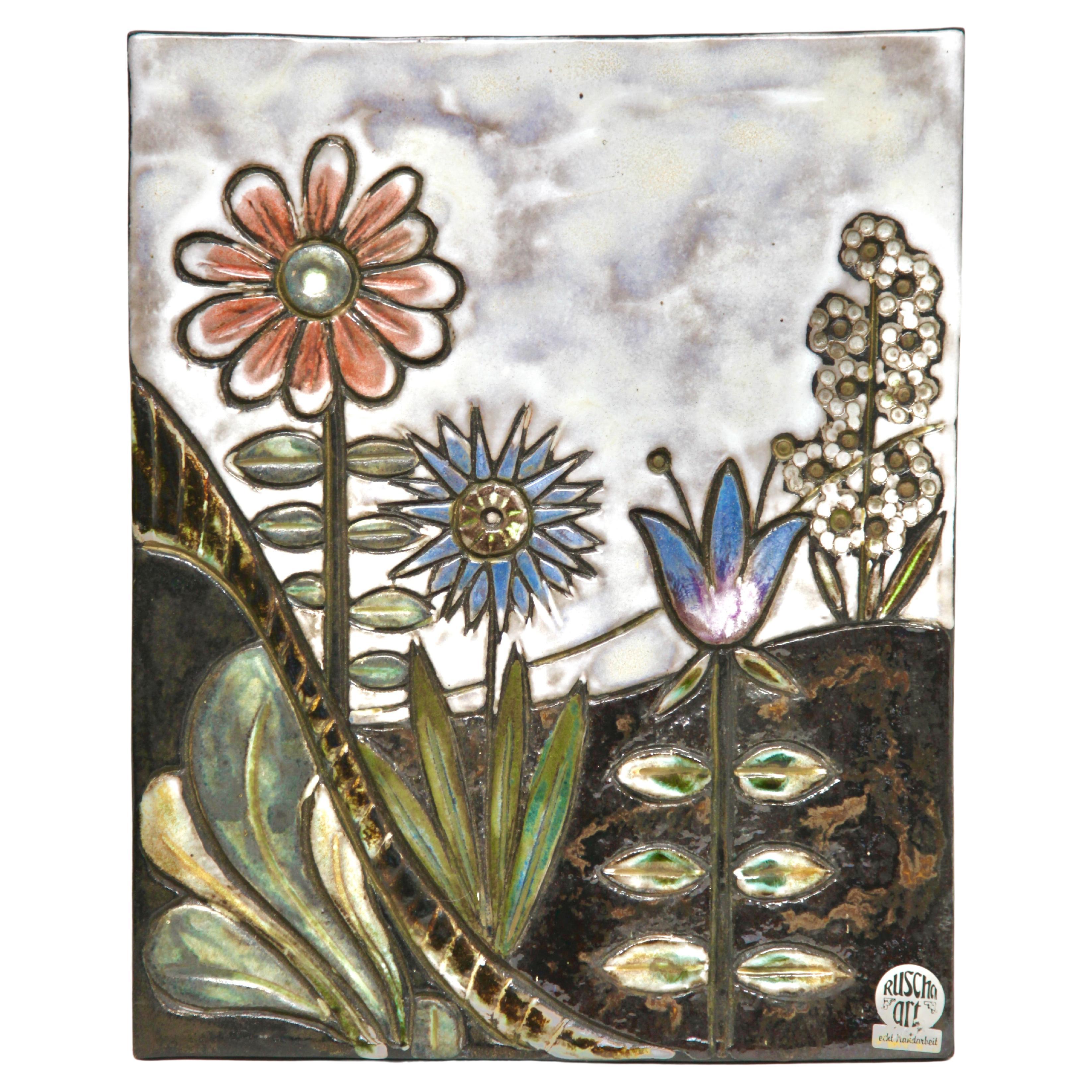 Plaque murale Rusha, céramique émaillée, (arrangement de fleurs en image) Allemagne de l'Ouest  en vente