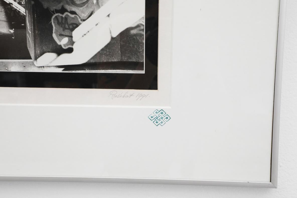 Impression de photographies graffiti Rushka Teekema dans un cadre en aluminium Bon état - En vente à Los Angeles, CA