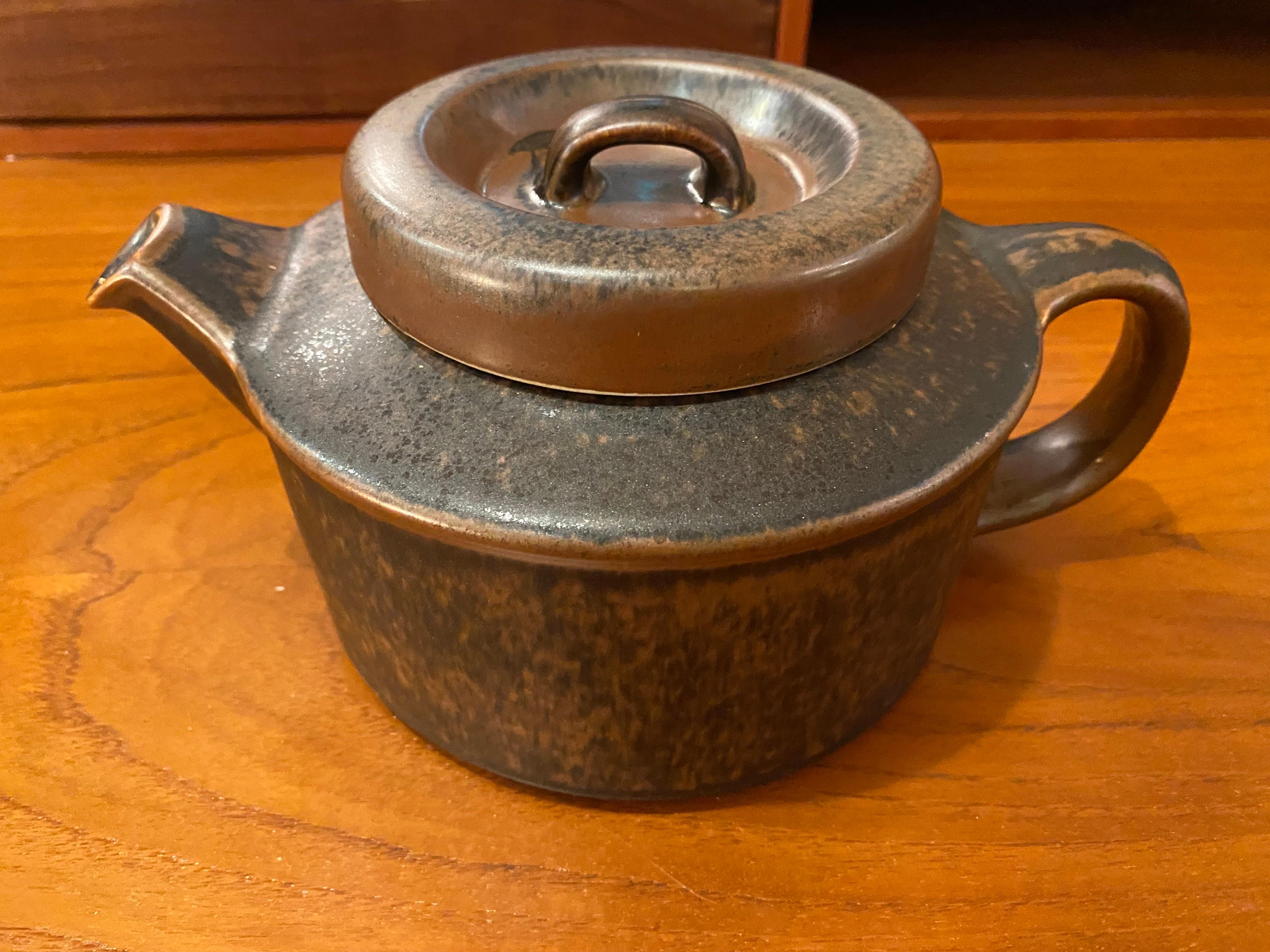 Scandinavian Modern Ruska Arabia Dinner Set