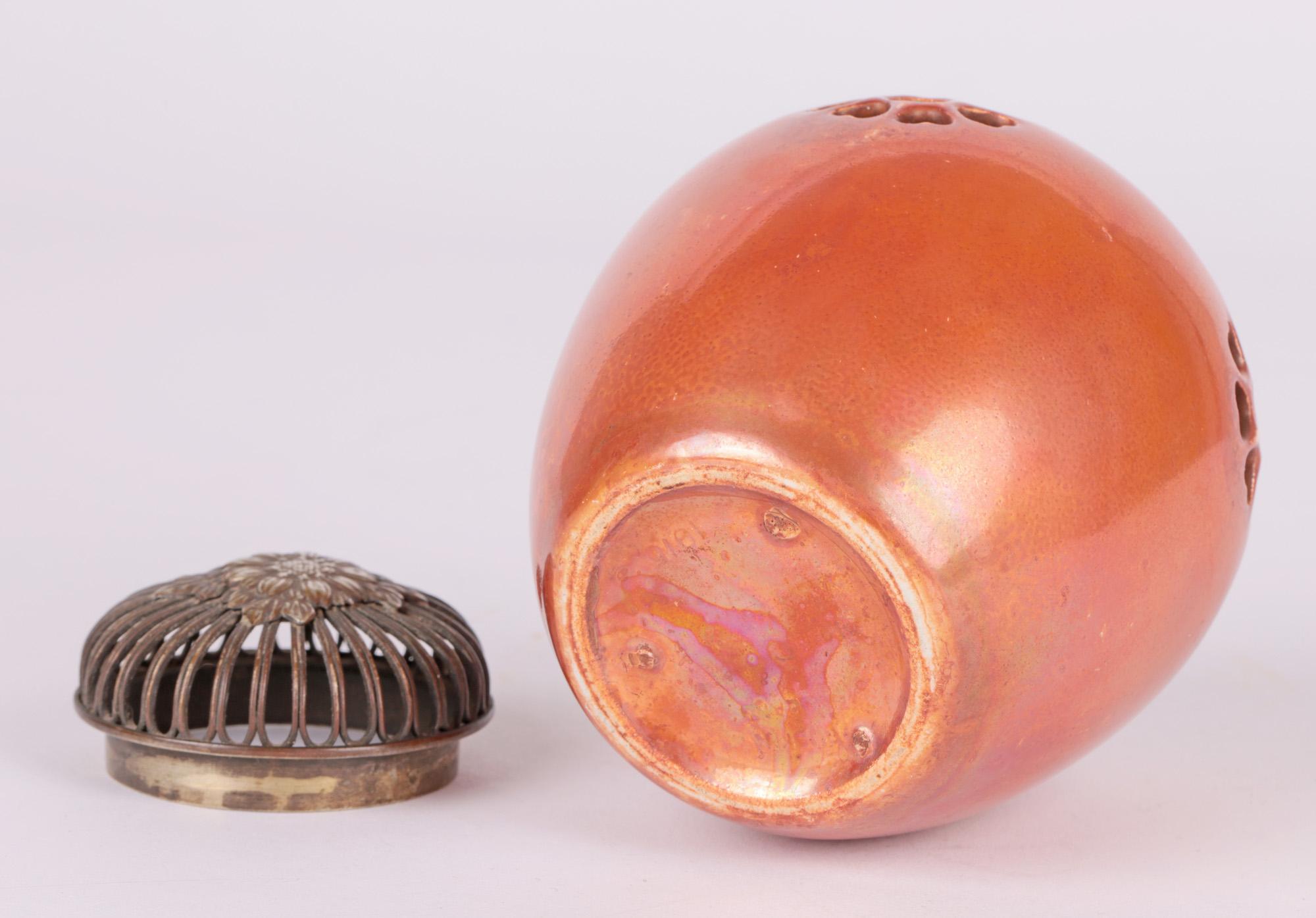 Vaso con coperchio Ruskin Art Deco arancione smaltato a lustro traforato per pot-pourri in vendita 3