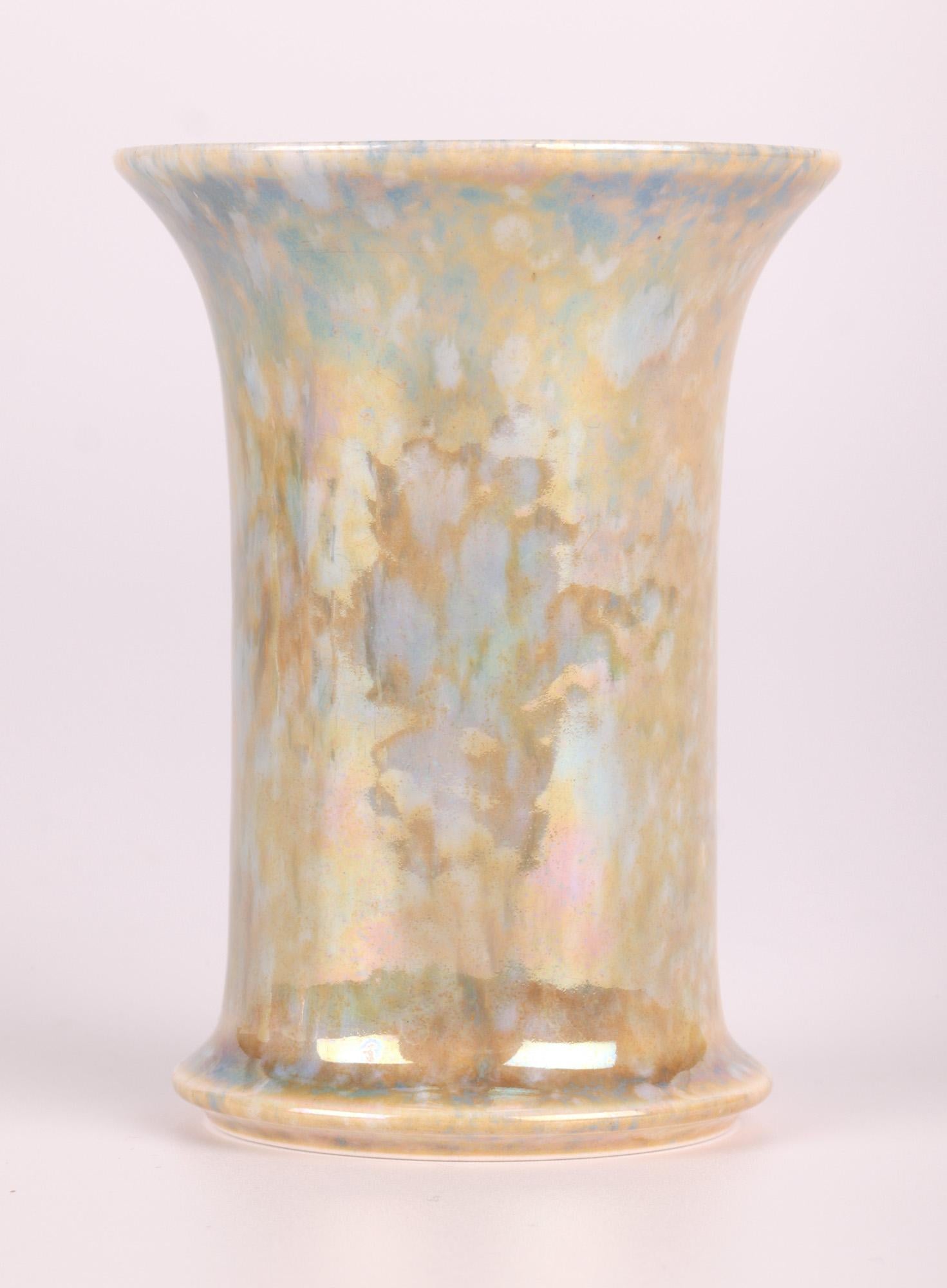 Vase Ruskin Arts & Crafts émaillé ocre et bleu lustré en vente 5