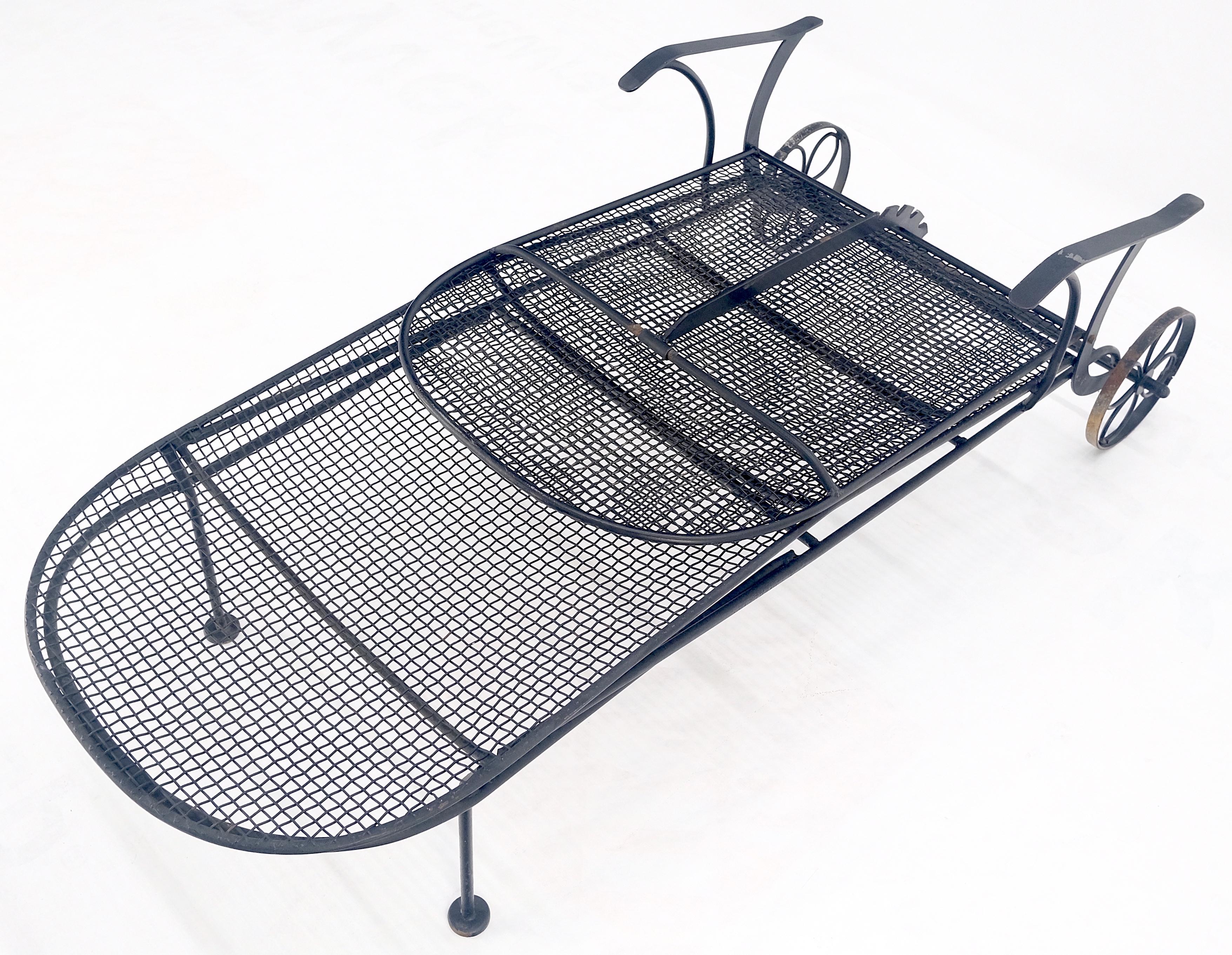Fauteuil de salon à dossier réglable en maille Russel Woodard des années 1960 en vente 3
