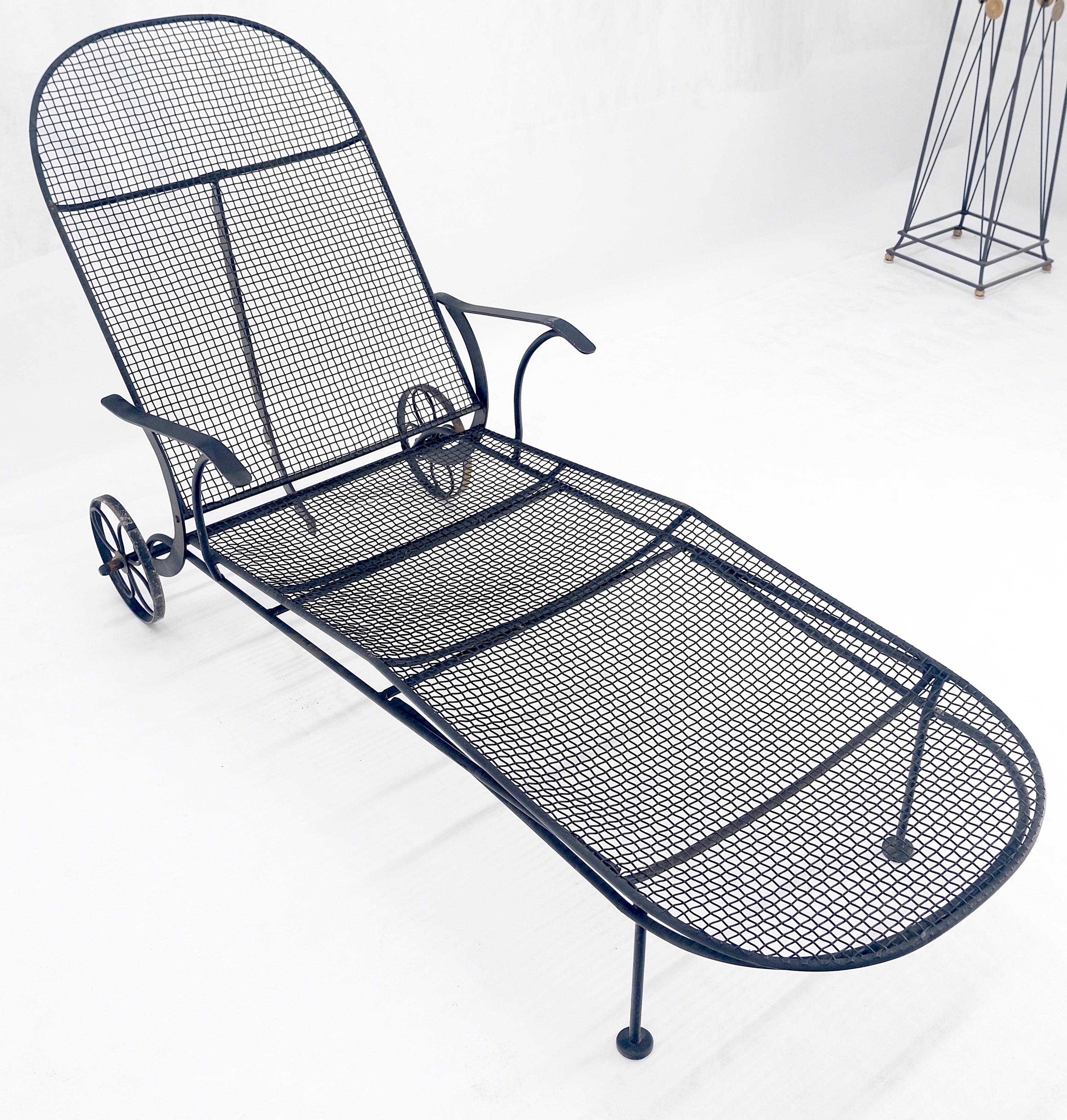 Fauteuil de salon à dossier réglable en maille Russel Woodard des années 1960 en vente 1