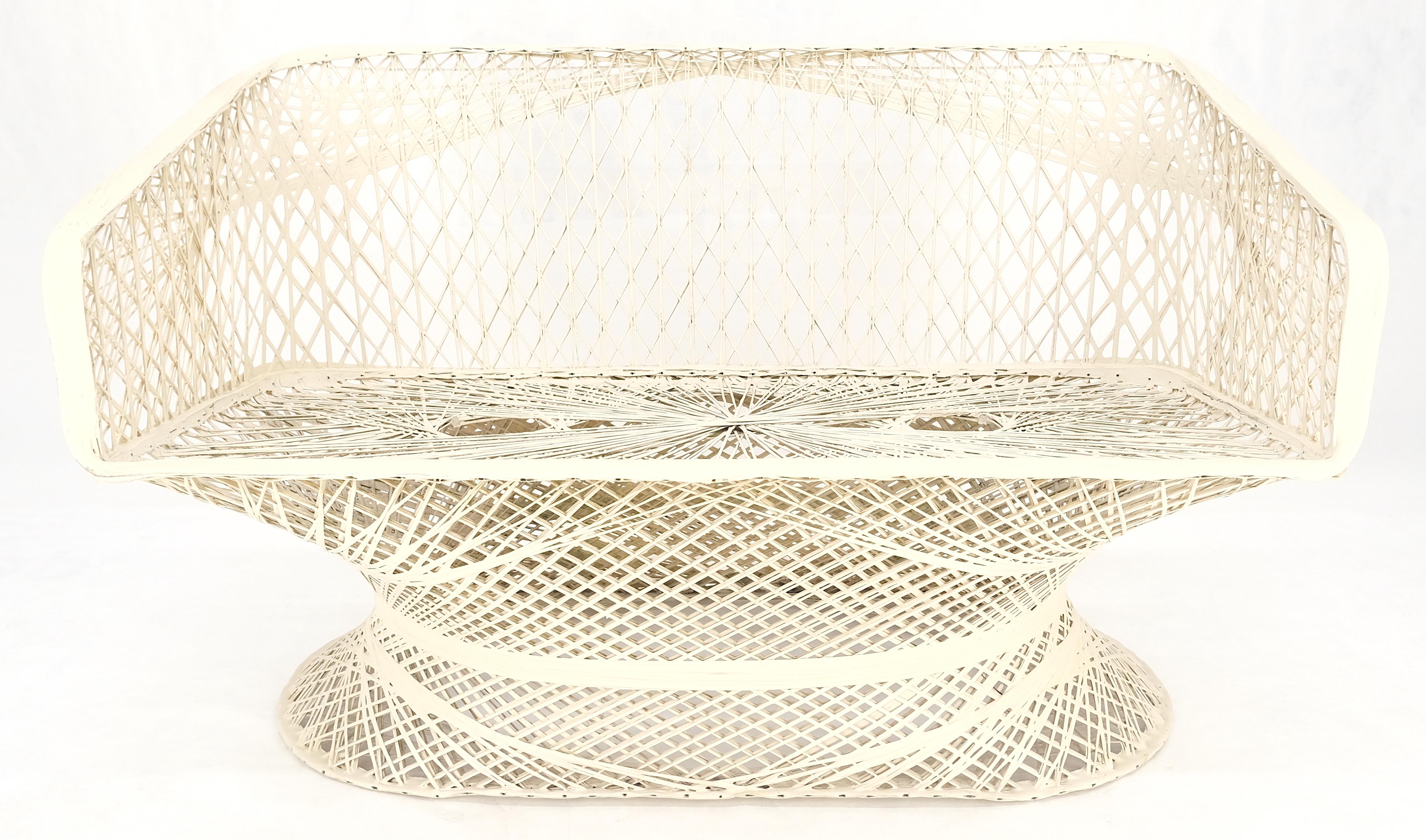 Russel Woodard Estructura de sofá de exterior de fibra de vidrio hilada Mid Century Modern MENTA Moderno de mediados de siglo en venta