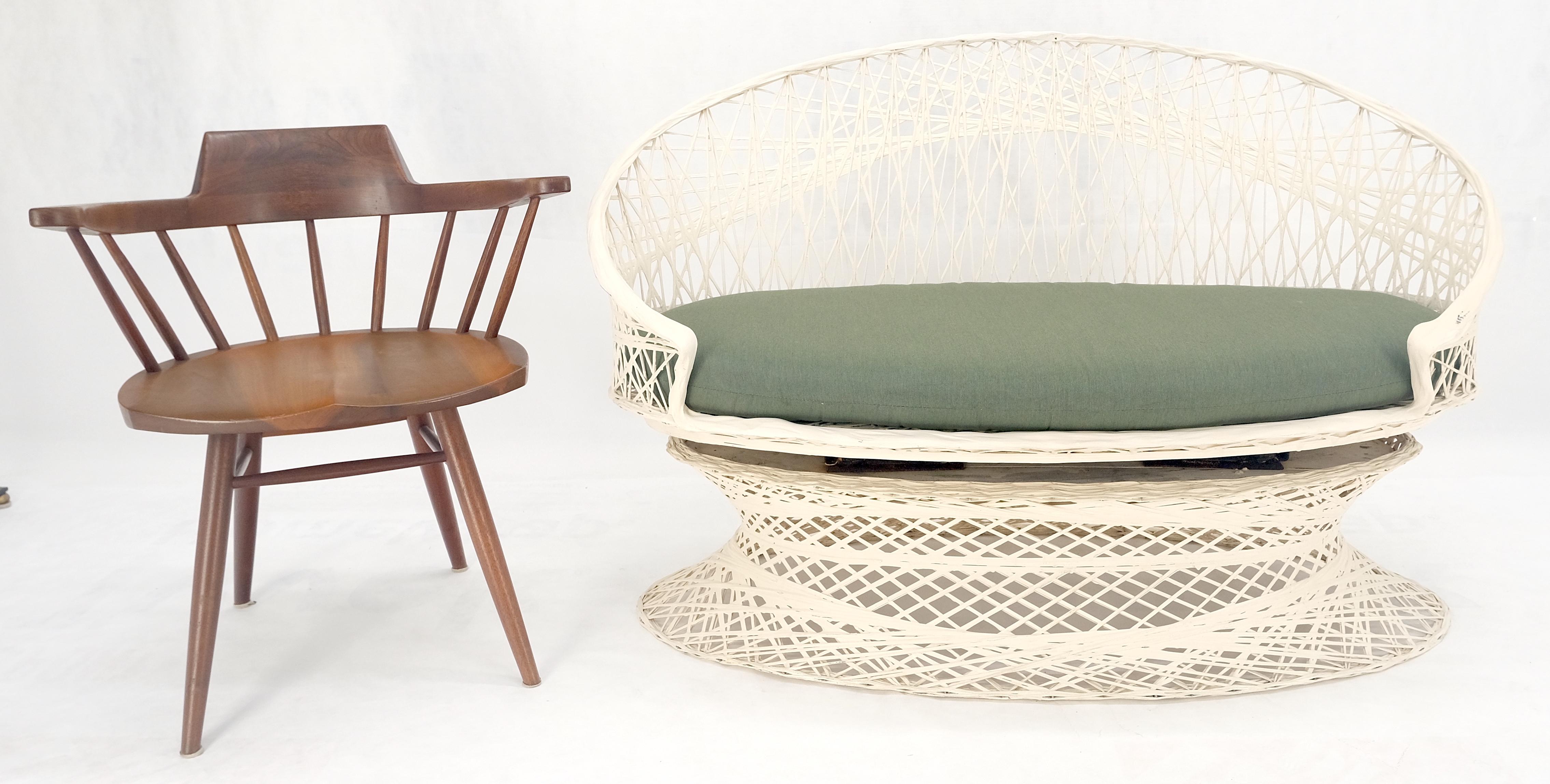 Russel Woodard Spun Fiberglass Oval Outdoor Loveseat Mid Century Modern MINT!