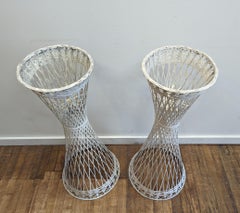 Fioriere in fibra di vetro filata Russell Woodard