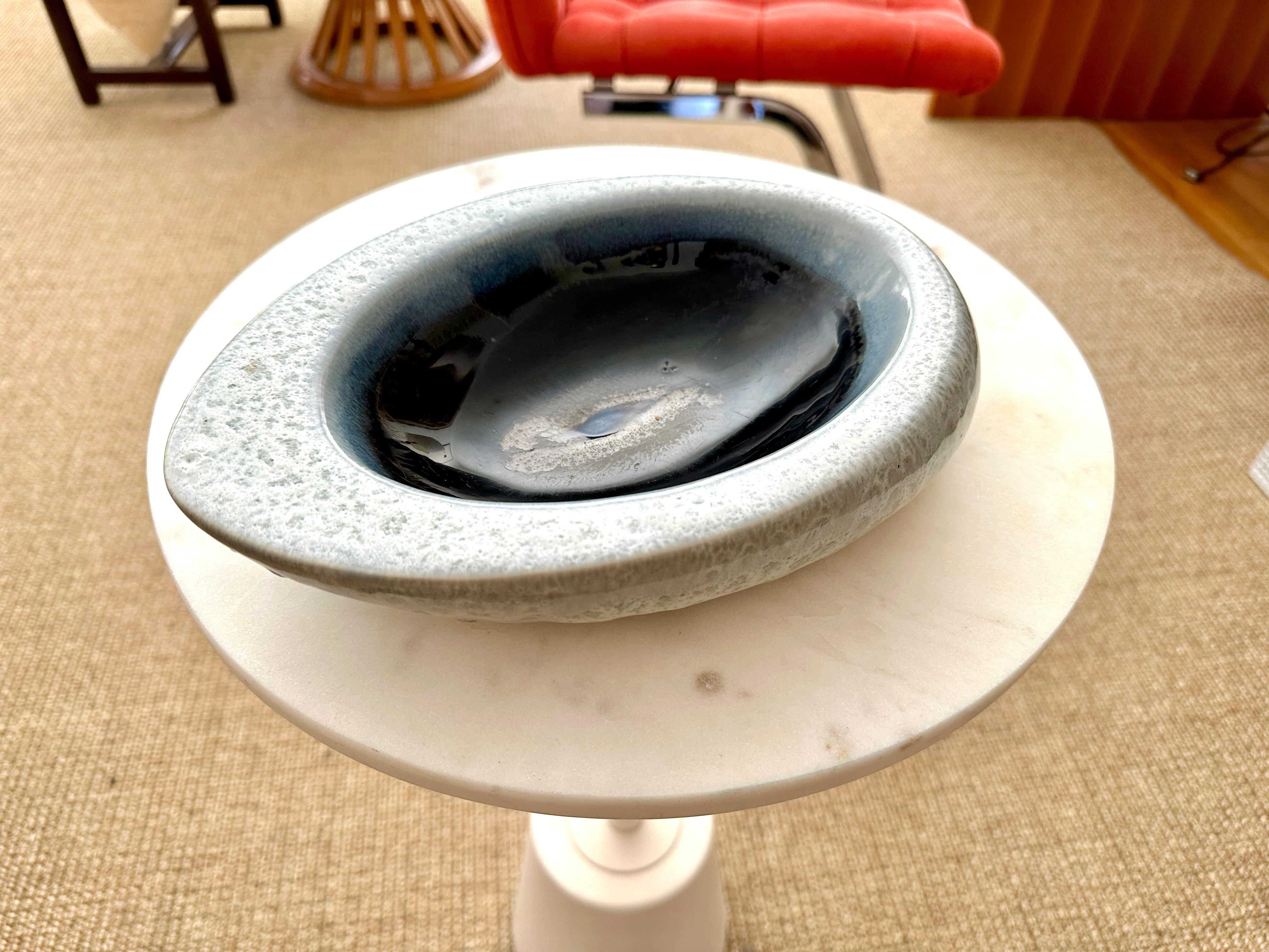Mid-Century Modern Bol oblongue en poterie Russel Wright pour Bauer  en vente