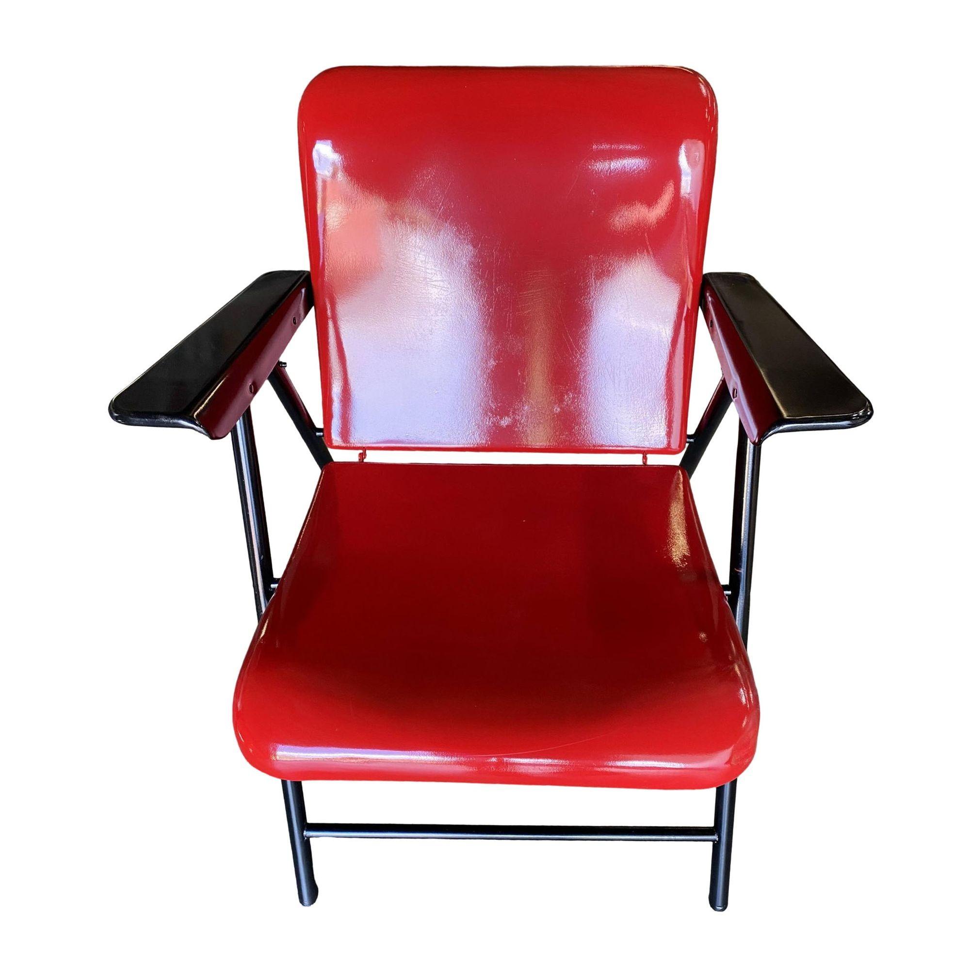 Original 1950 Russel Wright designed Steel Patio folding chair with original 
