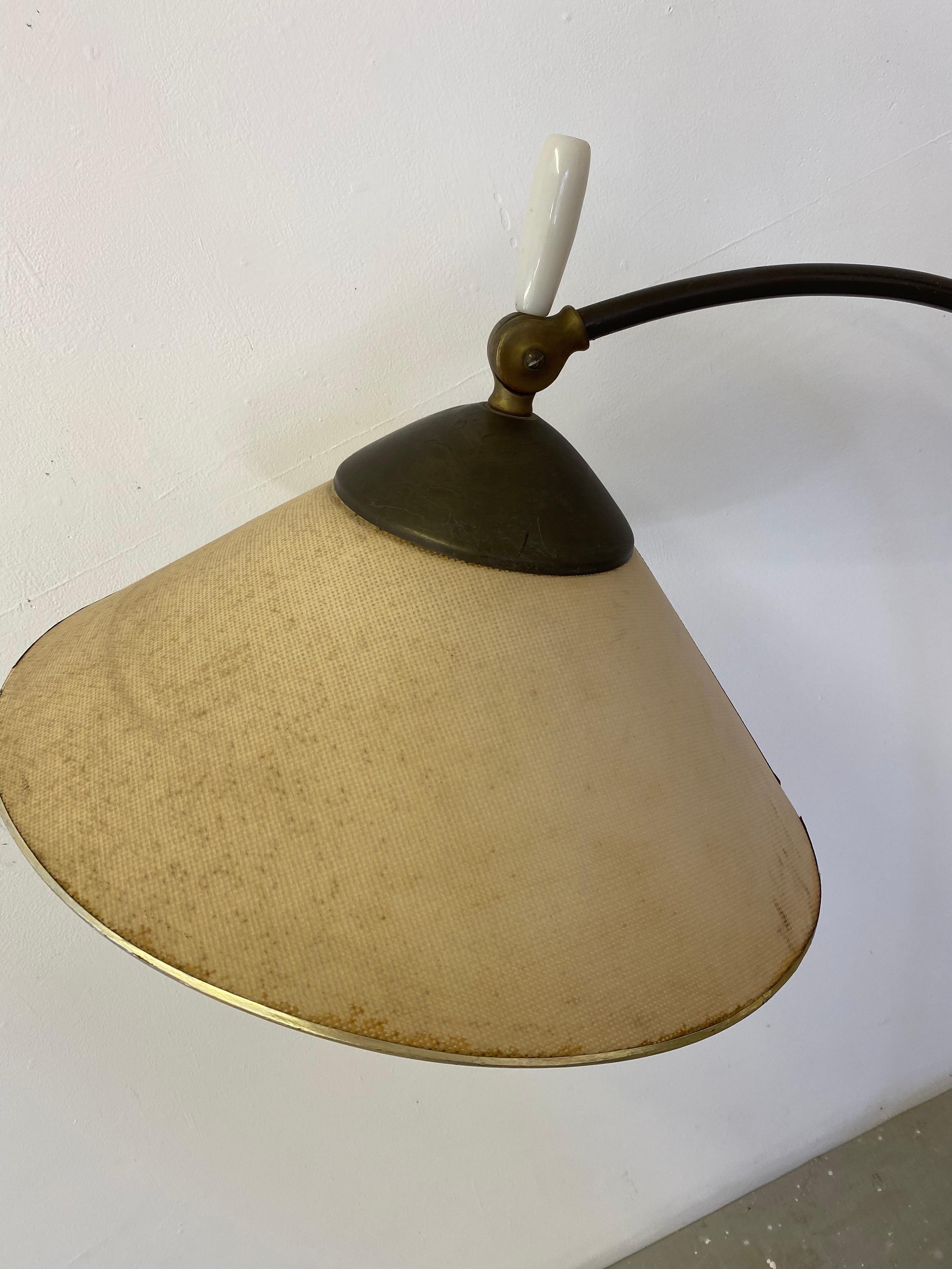 Américain Lampadaire pivotant Russel Wright pour Fairmont Lamp Company en vente