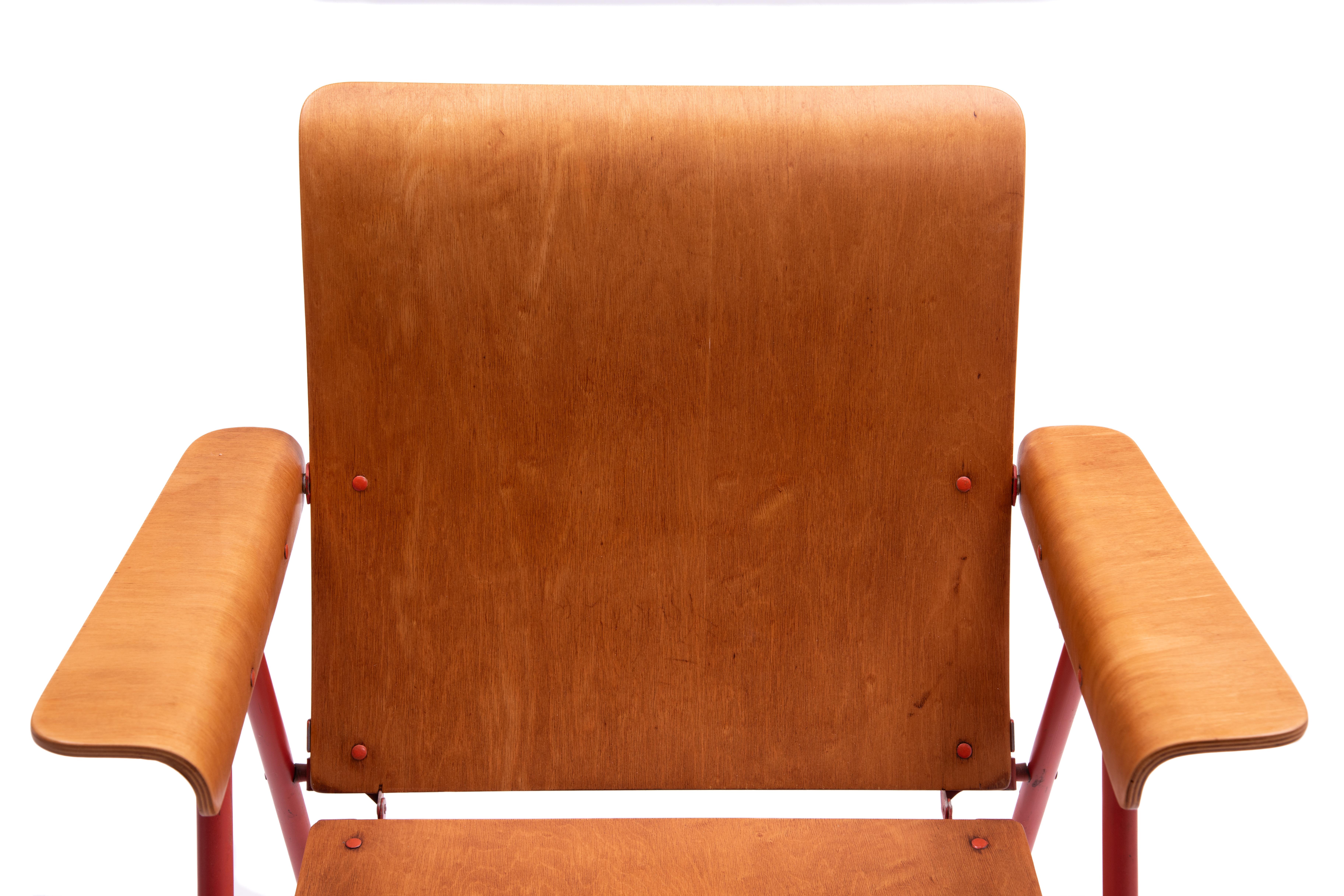 Russel Wright Plywood Samson Folding Armchair Original Paint Shwayder Brothers For Sale 3