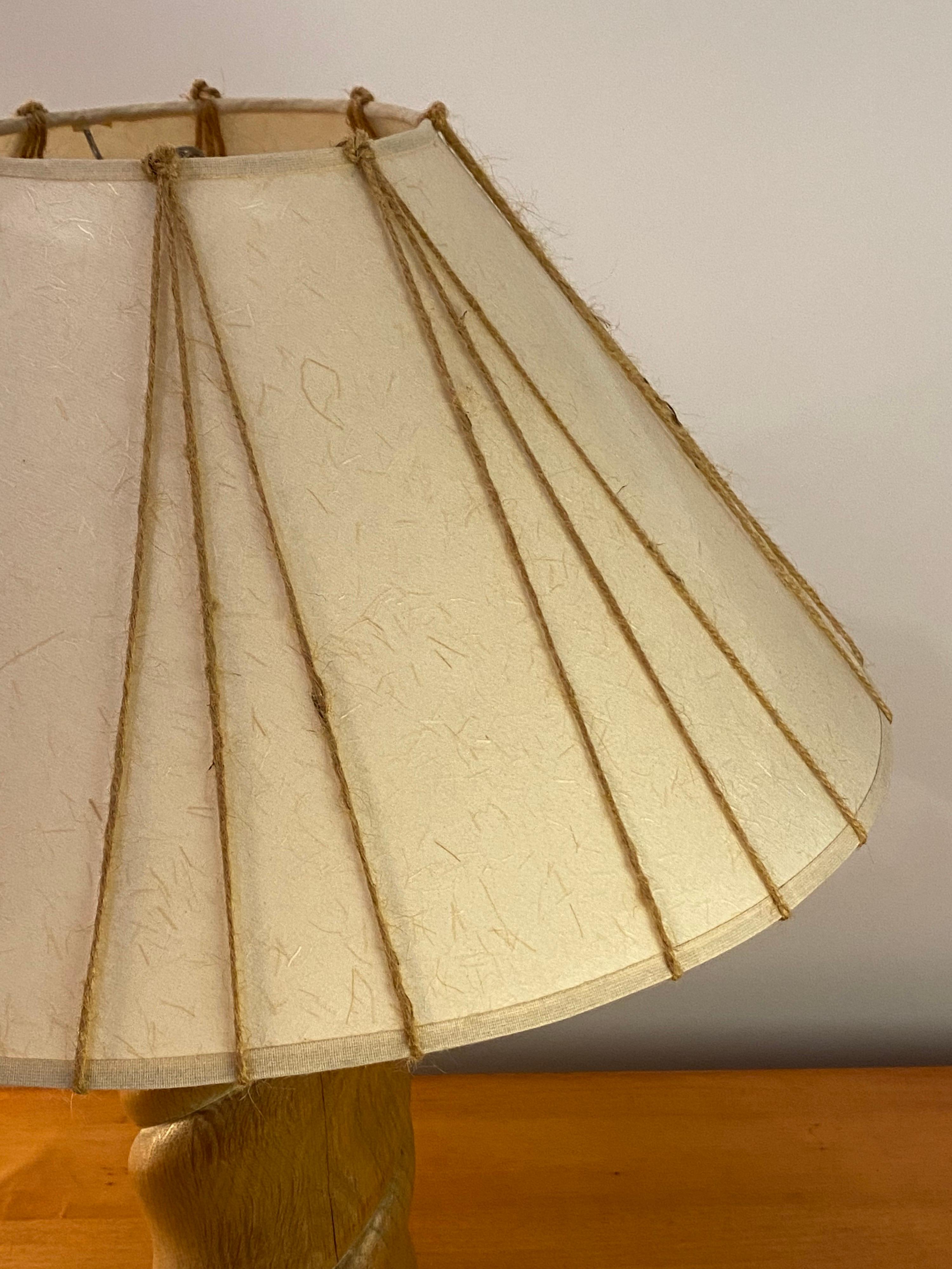 Russel Wright, gedrechselte Holz-Tischlampe von Fairmont Lamps (amerikanisch) im Angebot