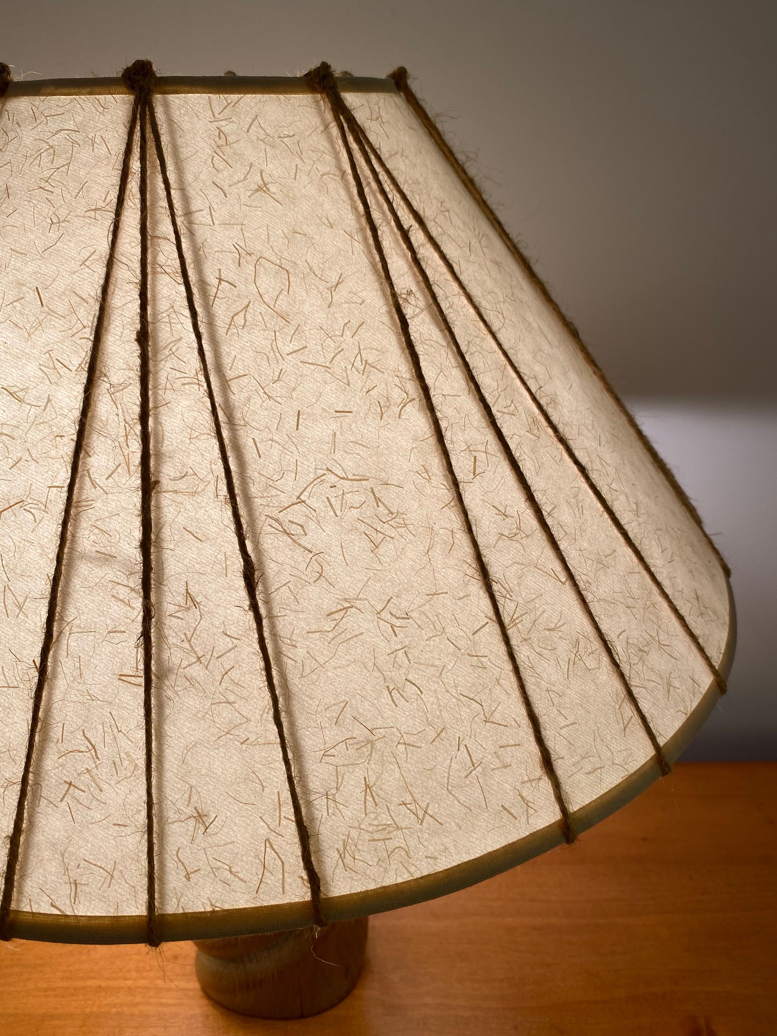 Russel Wright, gedrechselte Holz-Tischlampe von Fairmont Lamps im Angebot 2