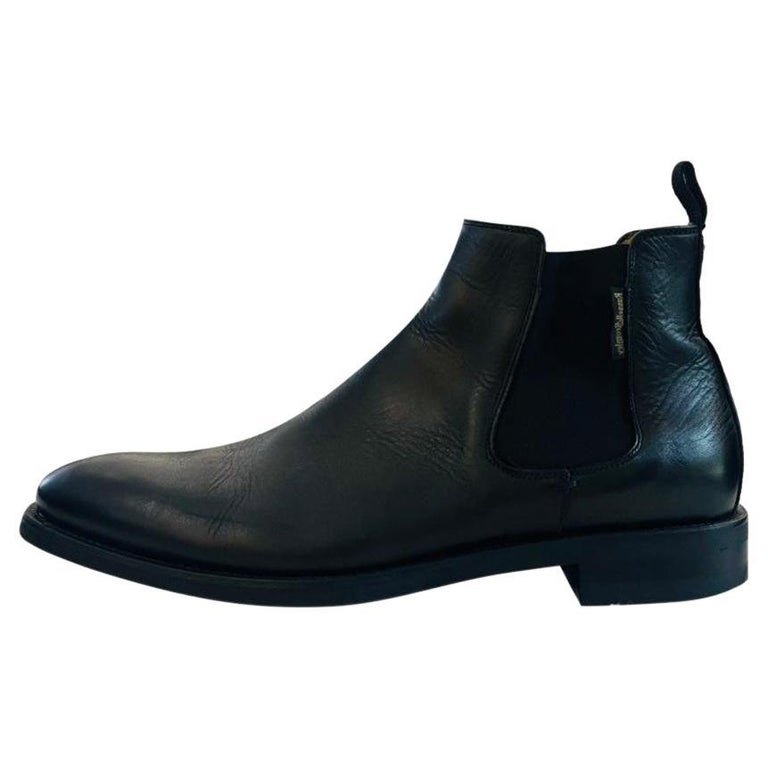 Russell and Bromley Leather Chelsea Boots For Sale at 1stDibs display picture 3