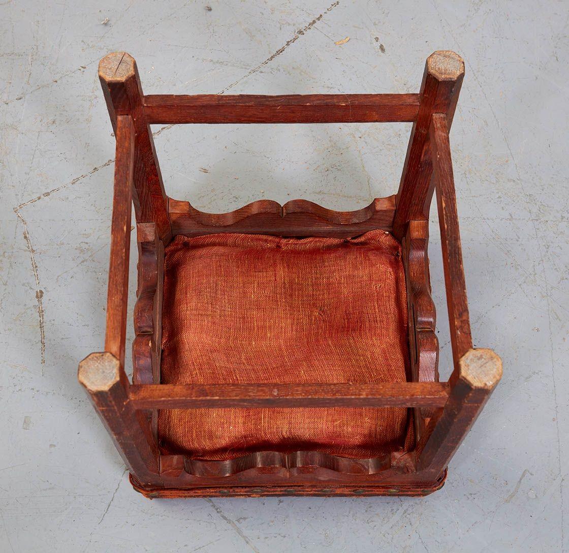 Taburete Russell de cuero envejecido original en venta 5