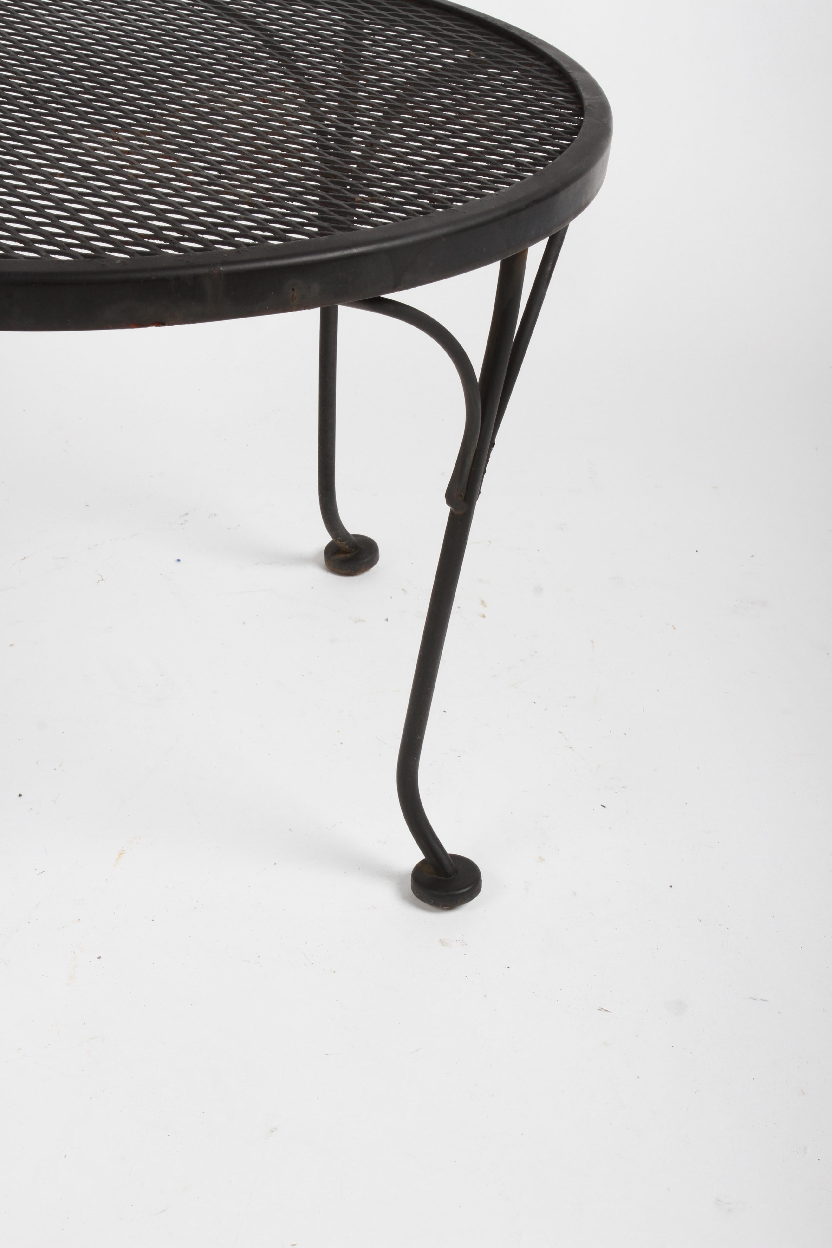 Mid-20th Century Russell Woodard Round Black Wrought Iron & Mesh Patio Coffee of Side Table