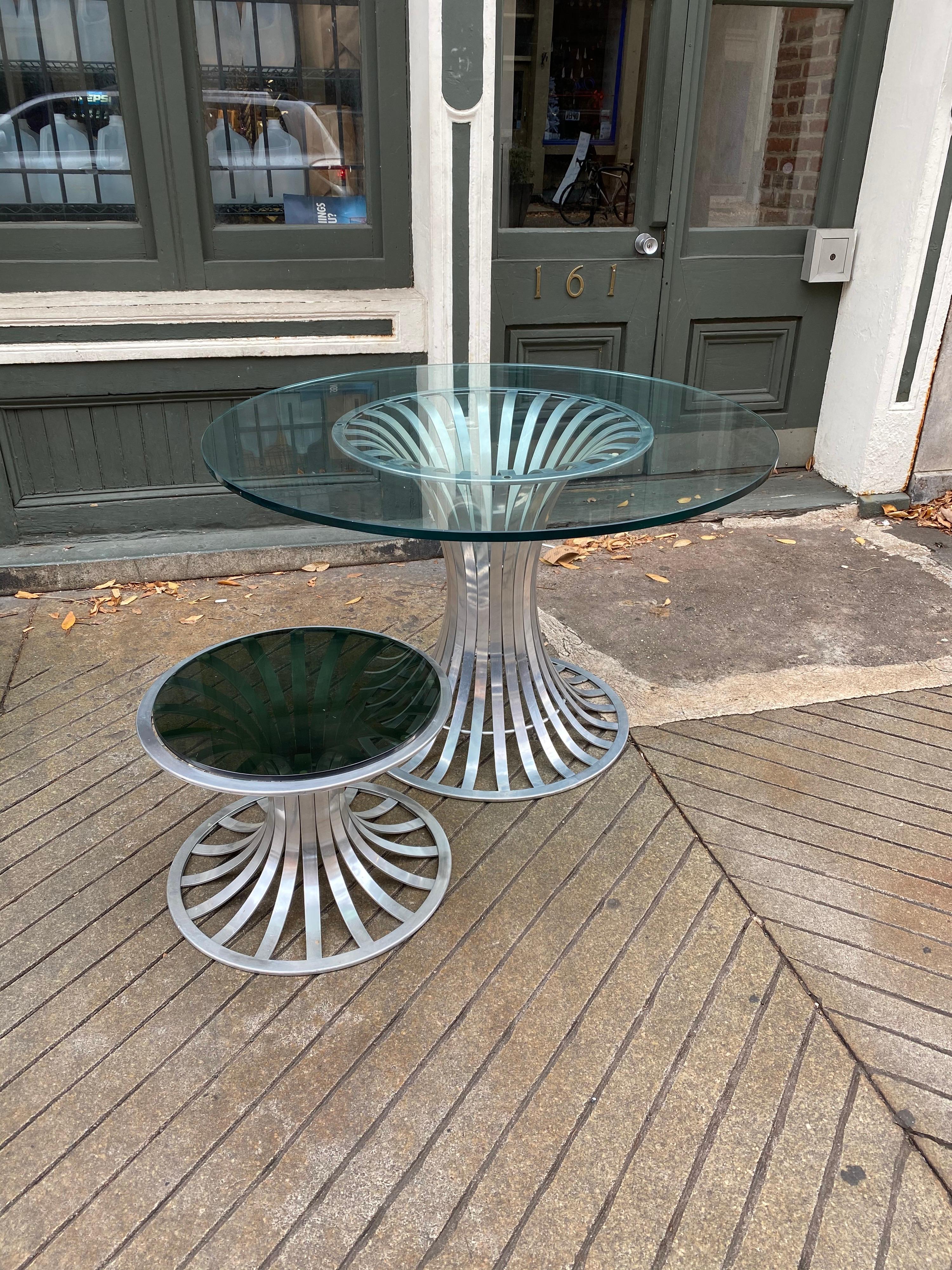 Russell Woodard Aluminum Coffee Table with Smoked Glass Top In Good Condition In Philadelphia, PA