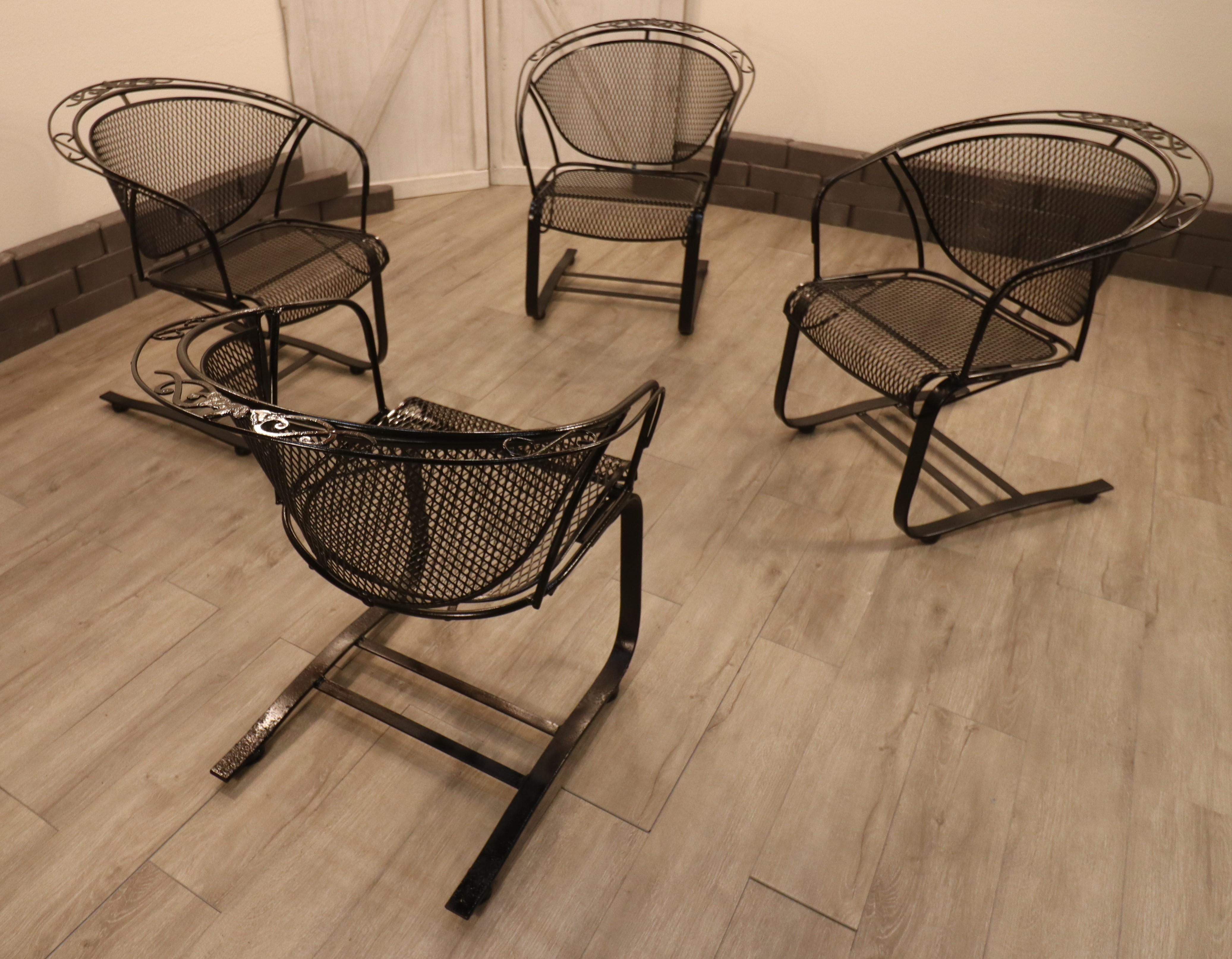Chaises baril de la collection Briarwood de Russell Woodard en vente 4