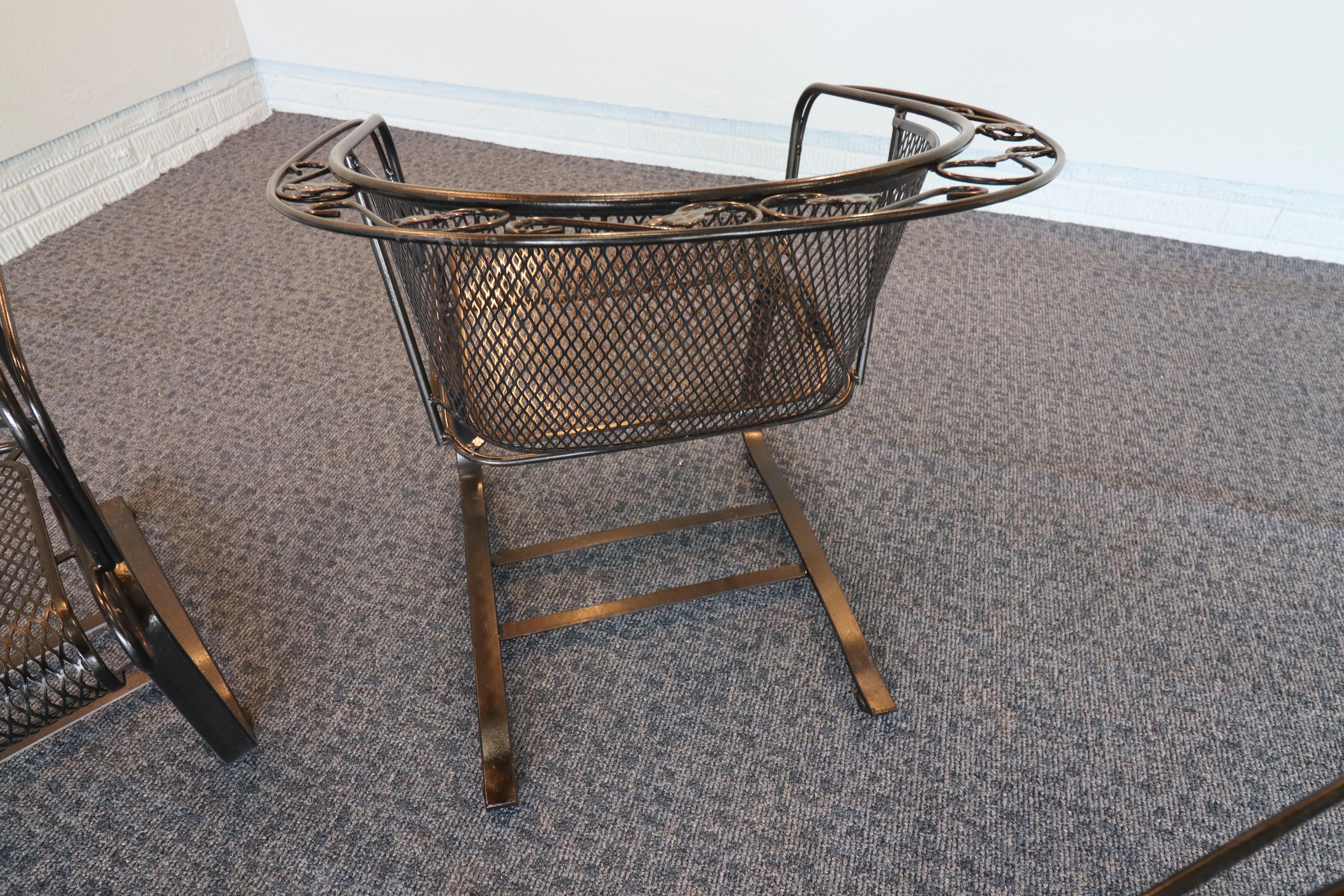 Russell Woodard English Ivy Leaf Wrought Iron Chairs in vendita 2