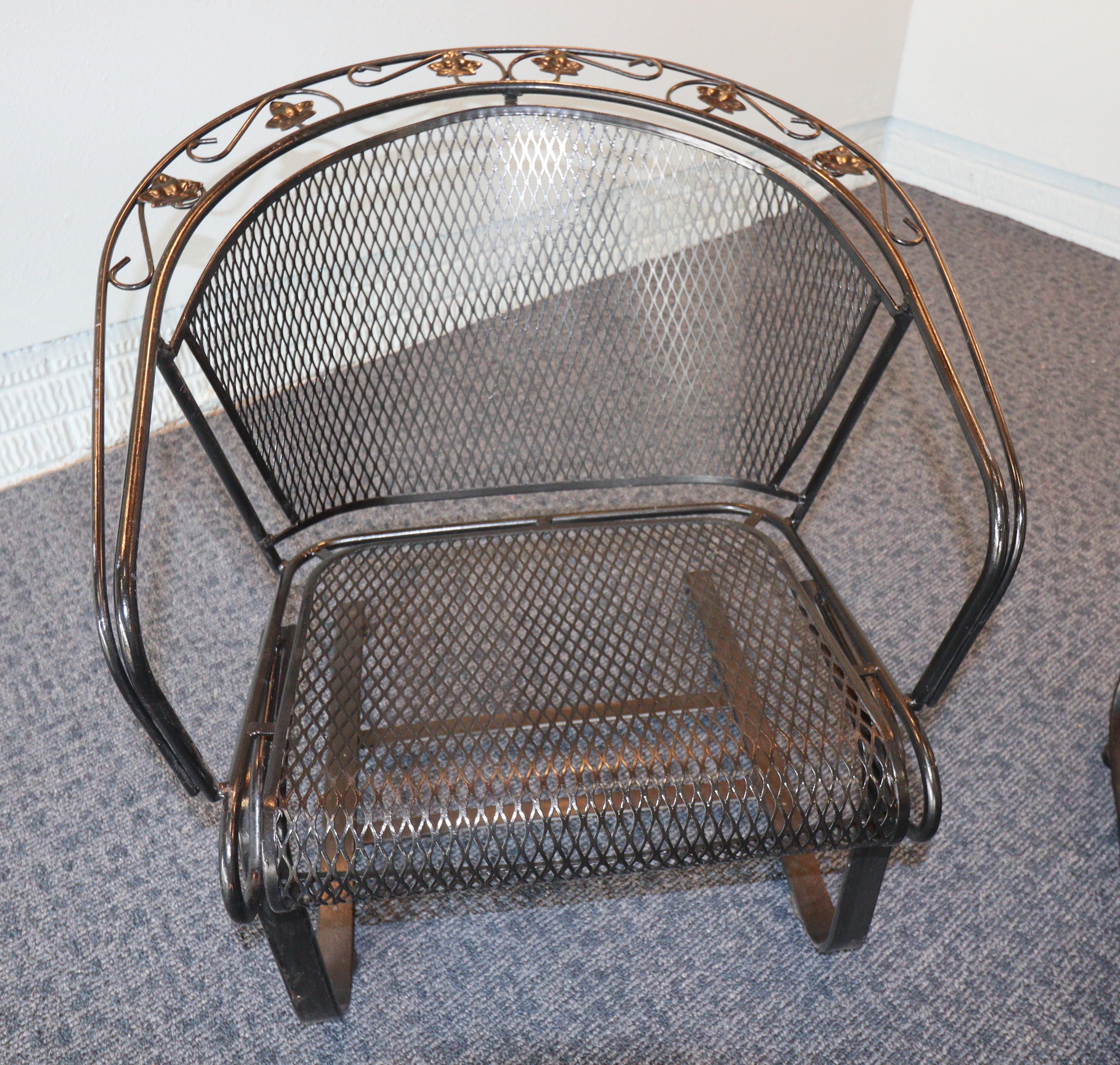 Ferro battuto Russell Woodard English Ivy Leaf Wrought Iron Chairs in vendita