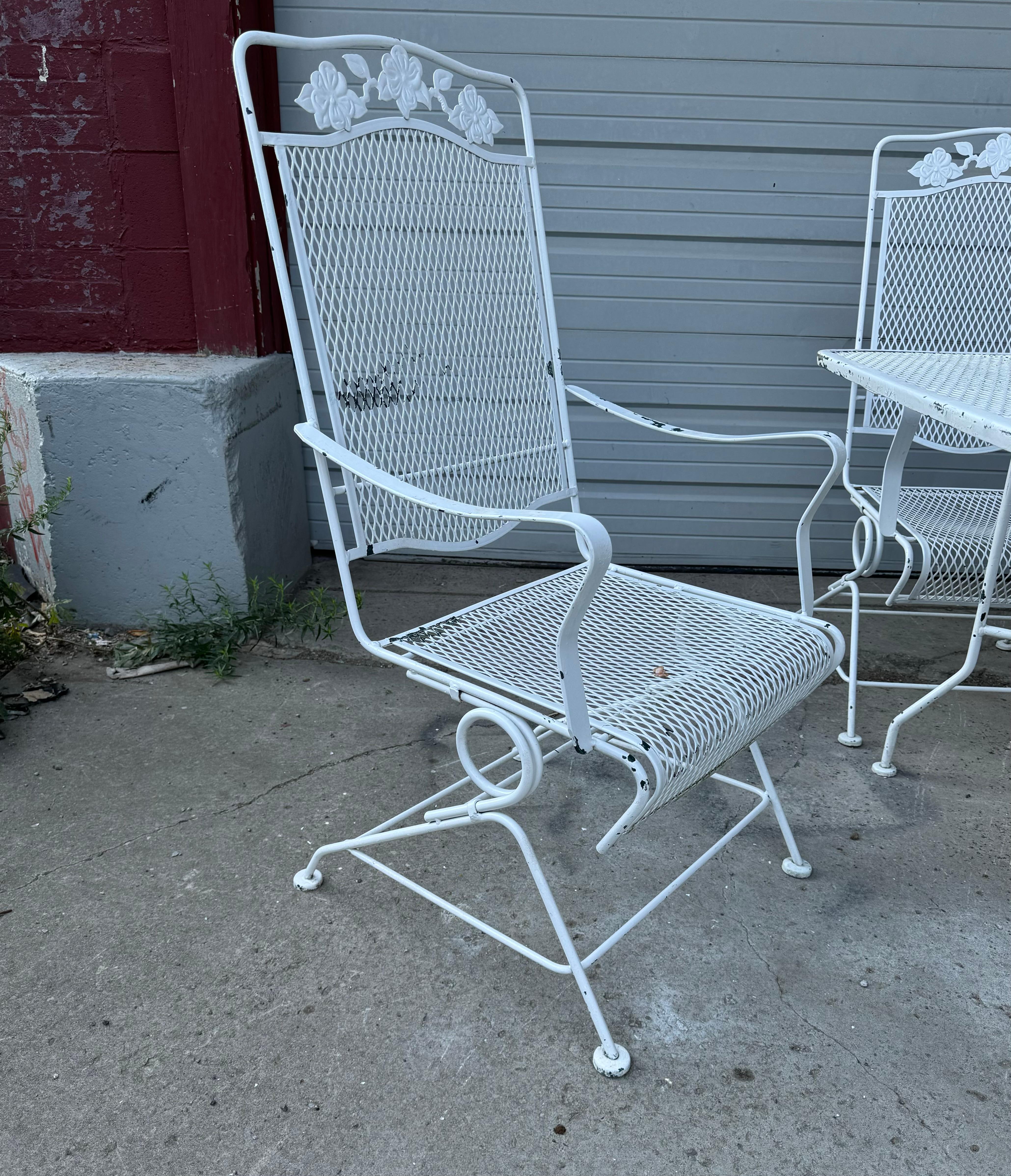 Wrought Iron Russell Woodard Iron 7-piece Table & Chairs / Garden Set, Springer Arm Chairs