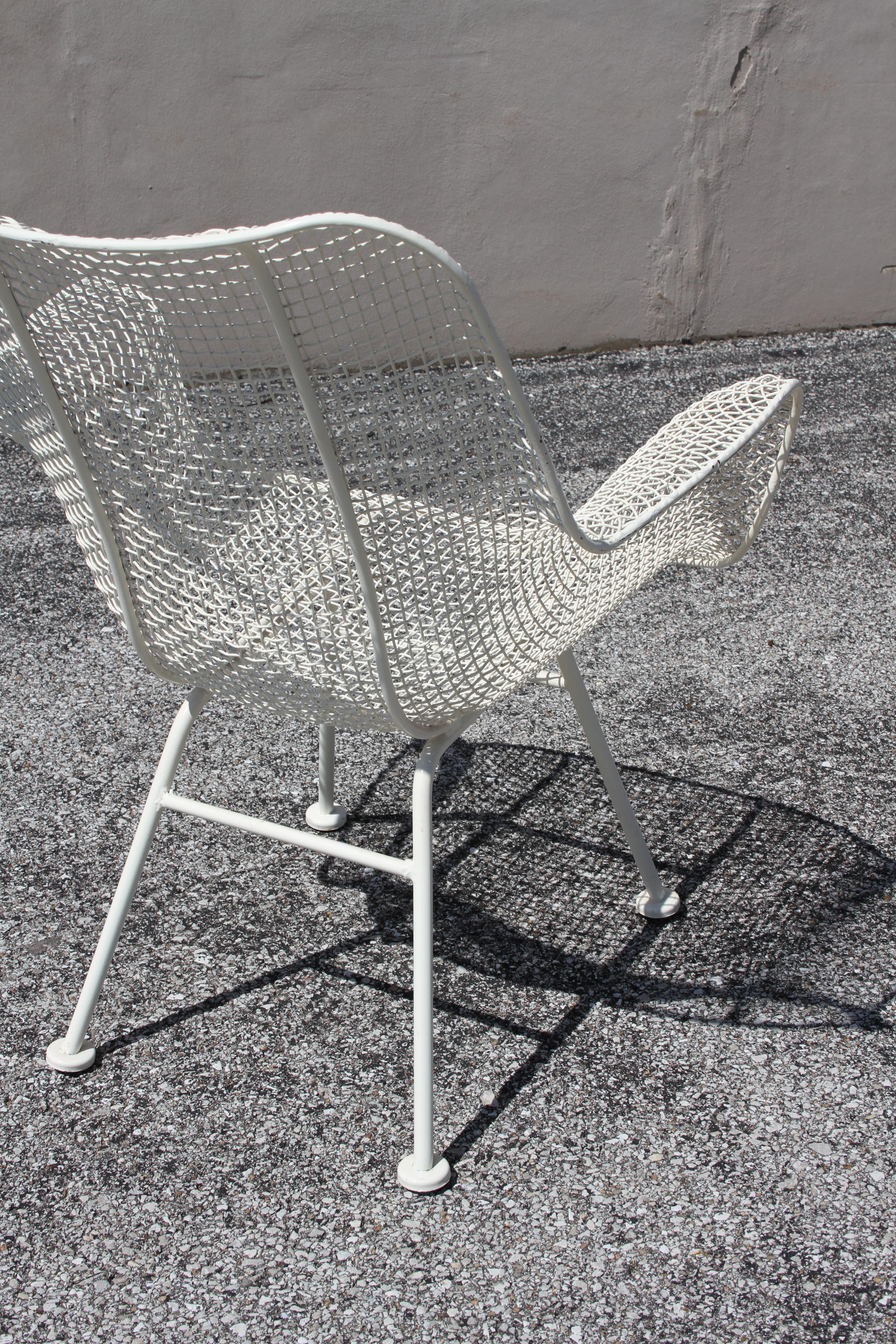 Russell Woodard Mid-Century Modern White Mesh Sculptura High Back Lounge Chair  For Sale 3