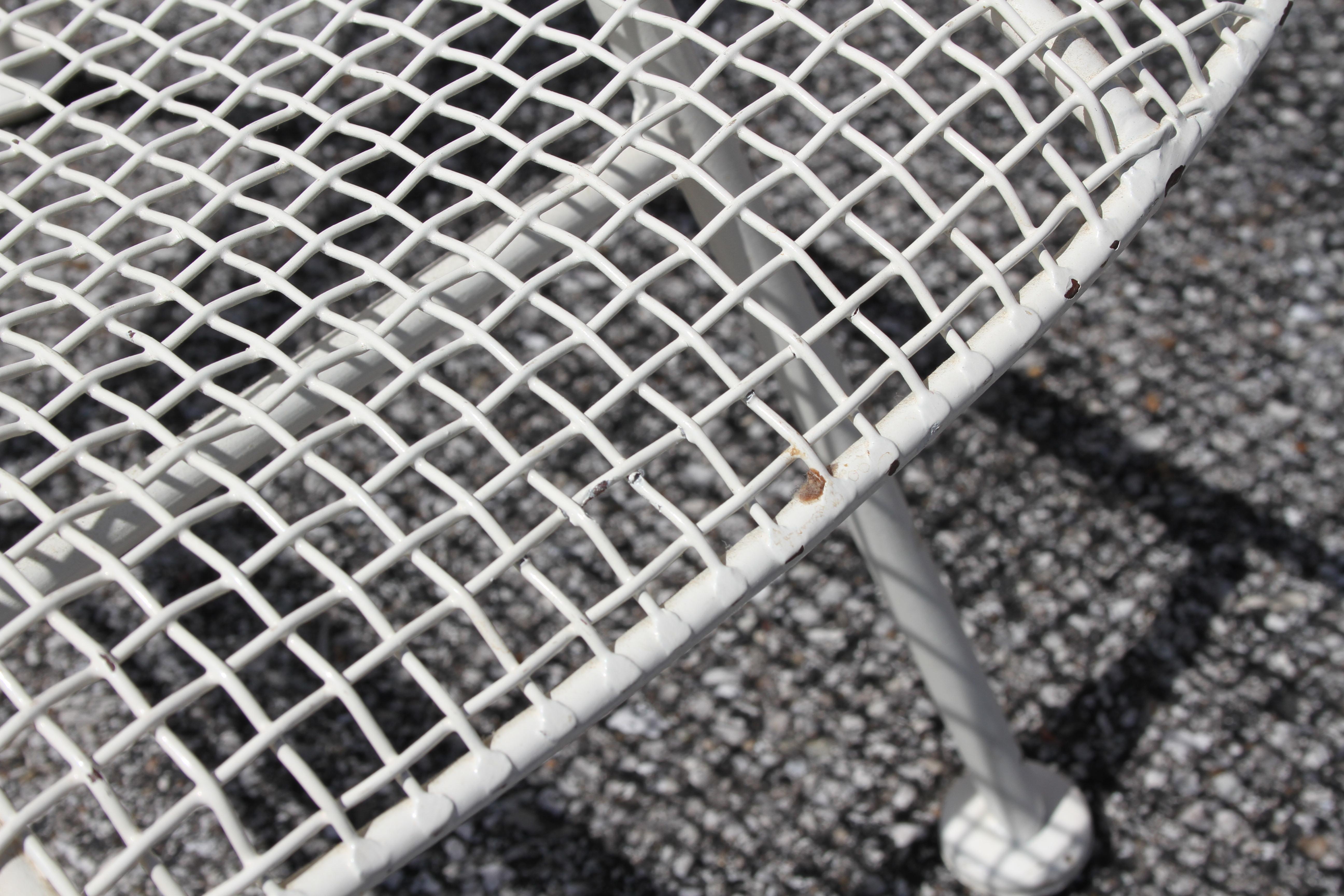 Iron Russell Woodard Mid-Century Modern White Mesh Sculptura High Back Lounge Chair For Sale