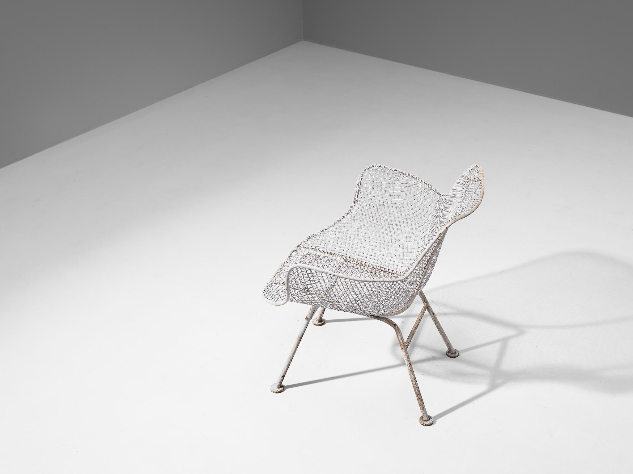 Russell Woodard paire de chaises de patio « Sculptura » blanches en vente 2