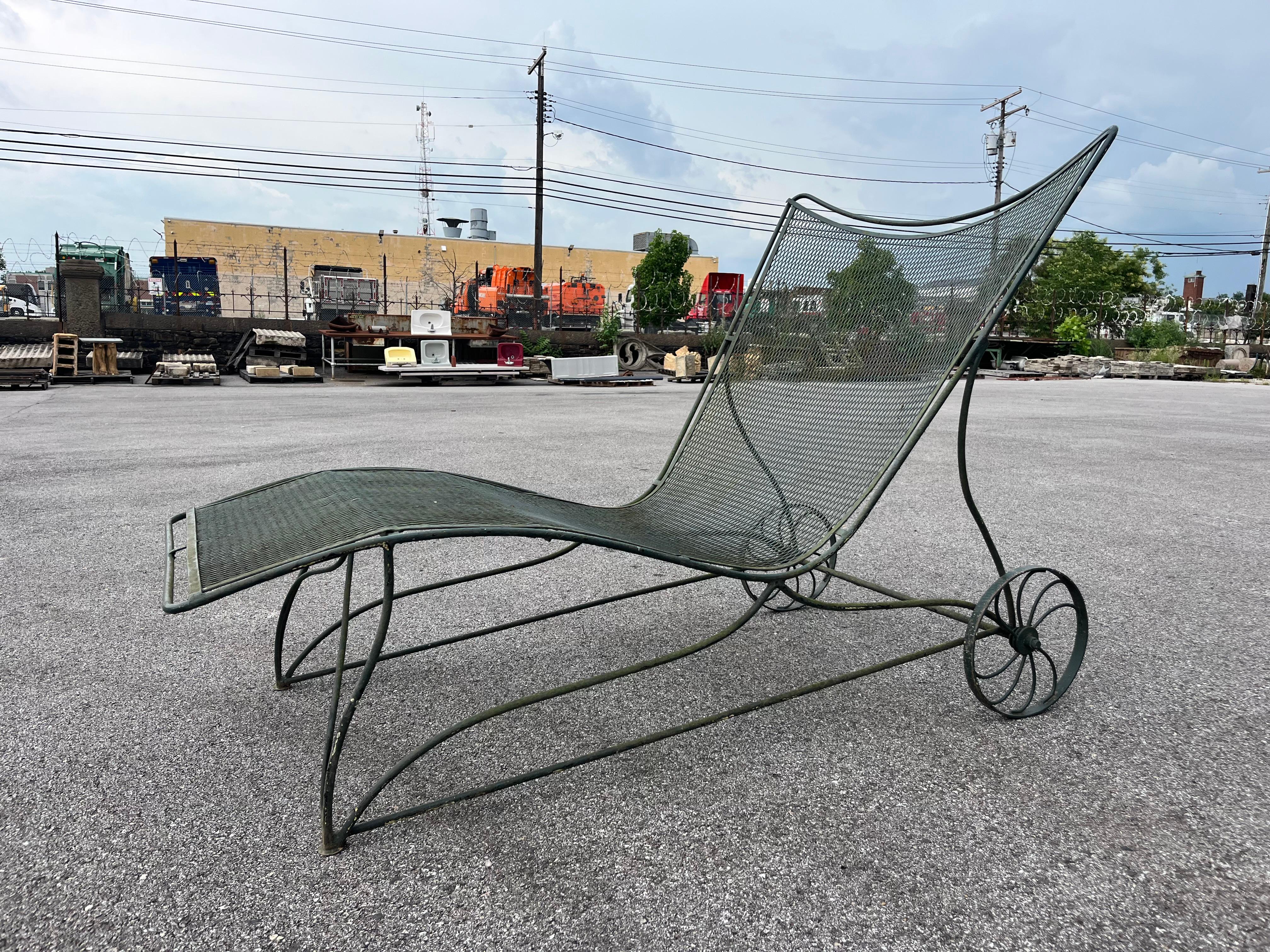 Russell Woodard  Chaise longue sobre ruedas Moderno de mediados de siglo en venta