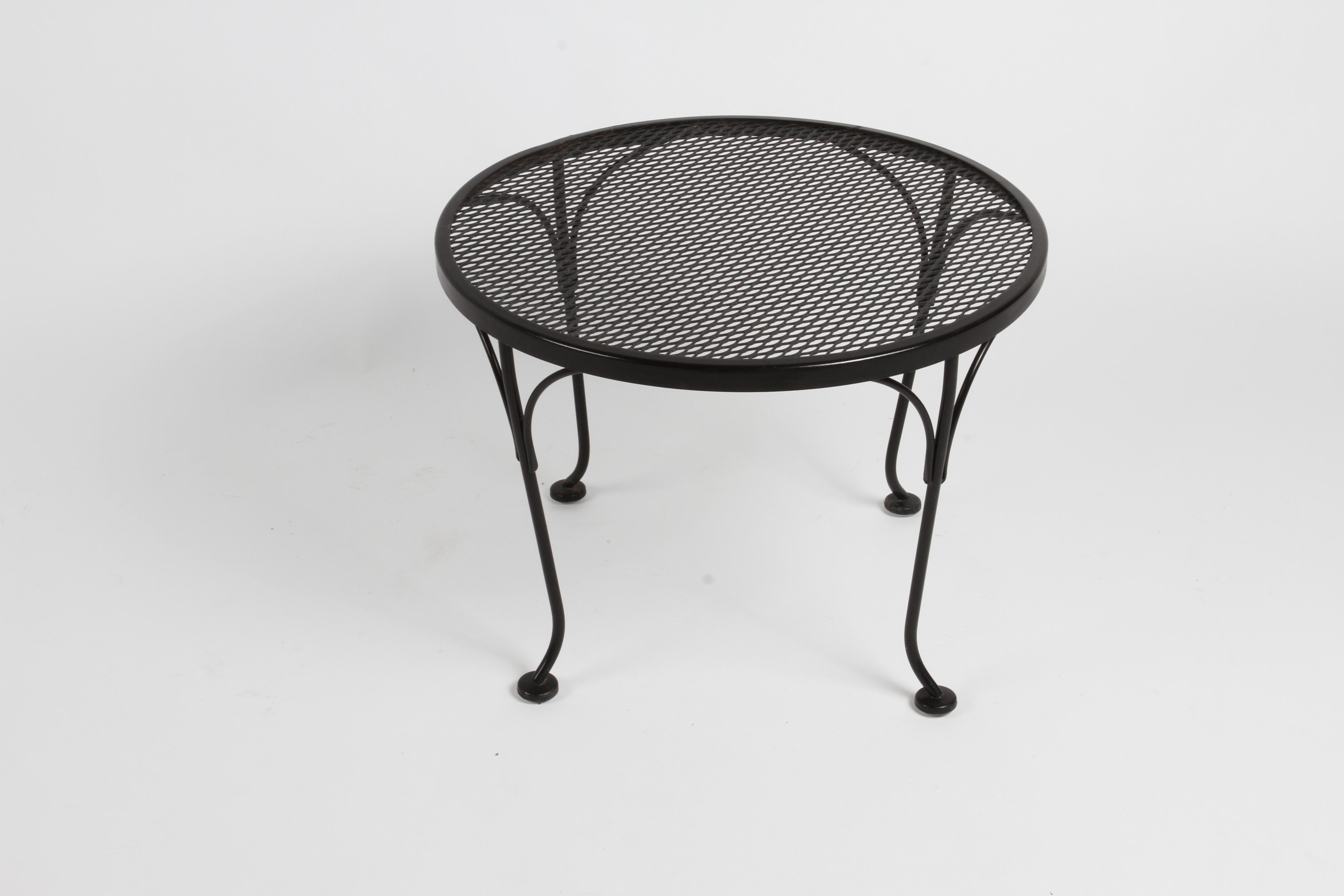 Russell Woodard Round Black Wrought Iron & Mesh Patio Coffee of Side Table  For Sale 1
