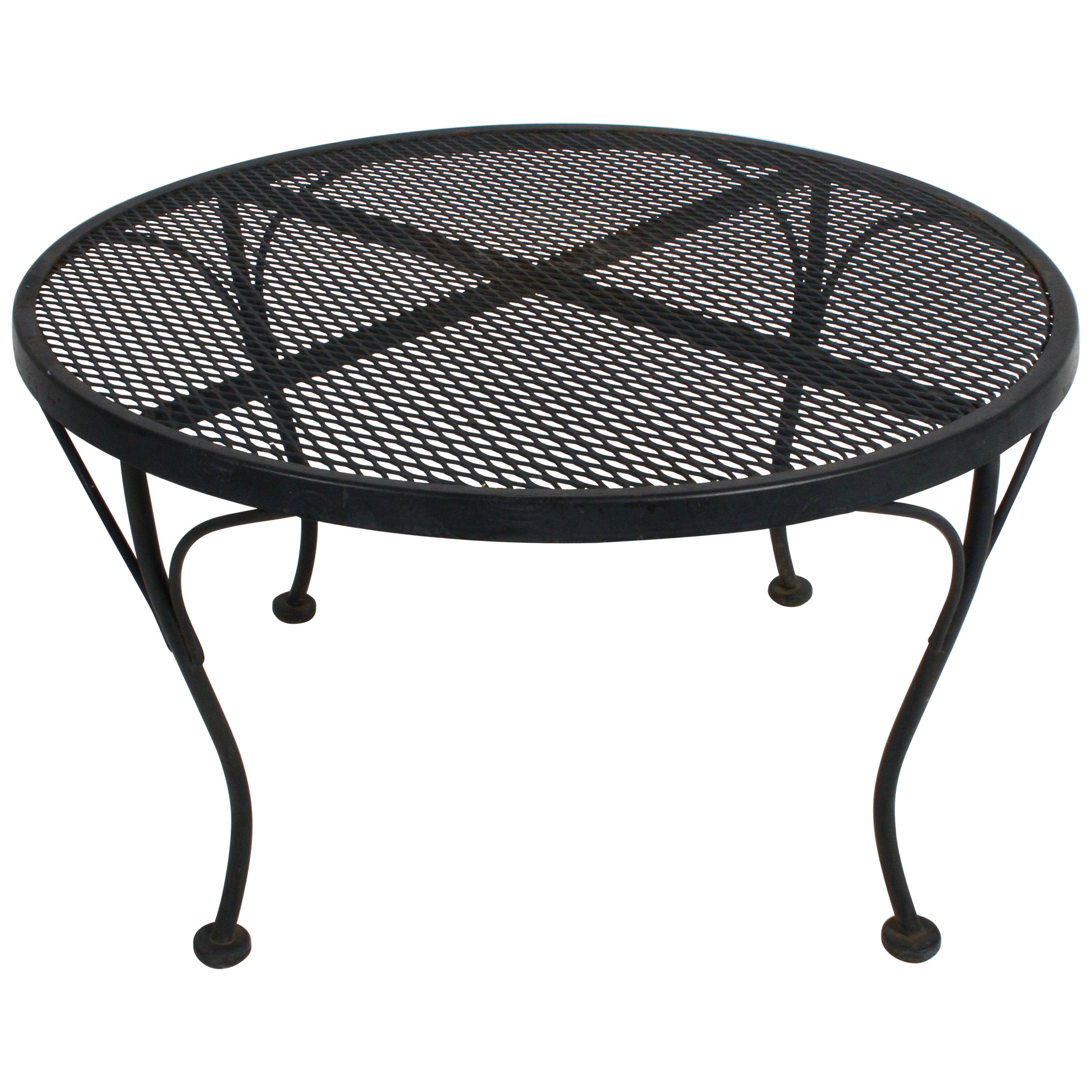 Russell Woodard Round Black Wrought Iron and Mesh Patio Coffee of Side Table  at 1stDibs | round outdoor coffee table, metal mesh coffee table, patio  side table