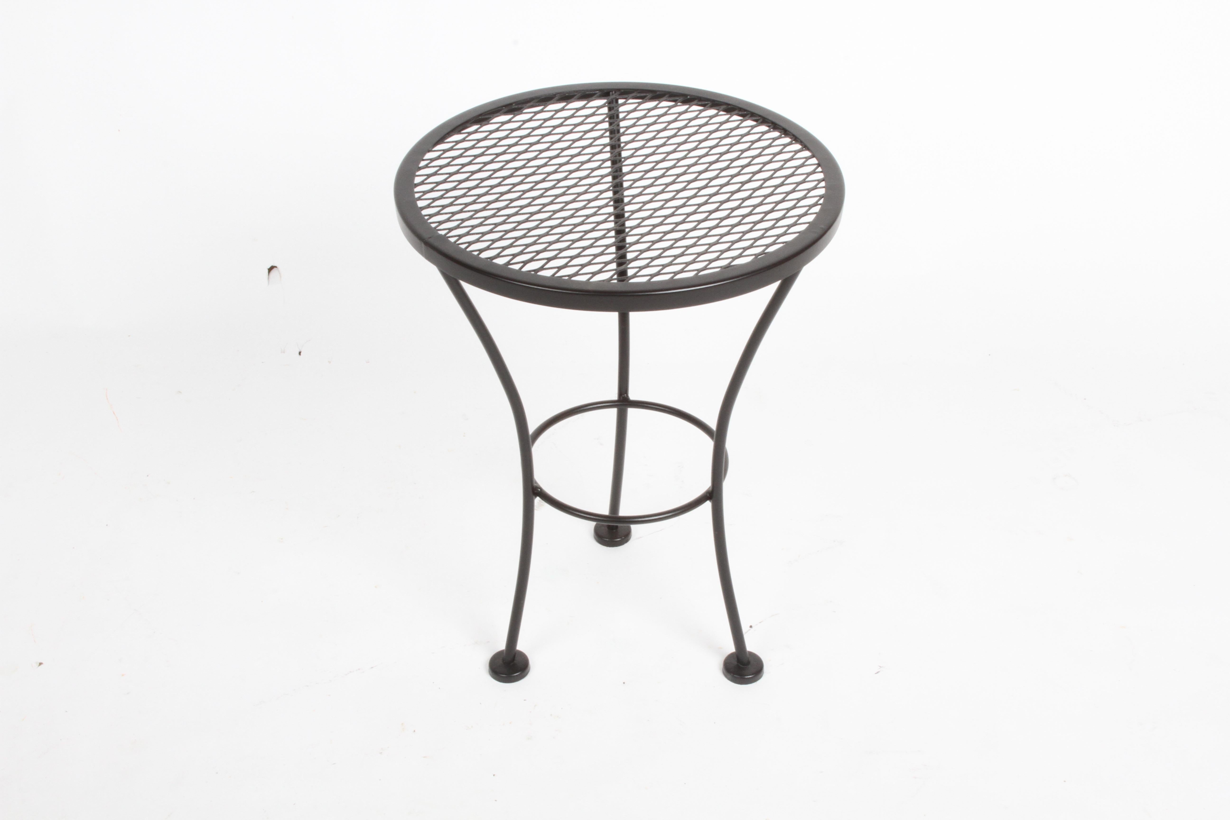 Mid-Century Modern Russell Woodard Round Black Wrought Iron & Mesh Patio Side Table or Drinks Stand