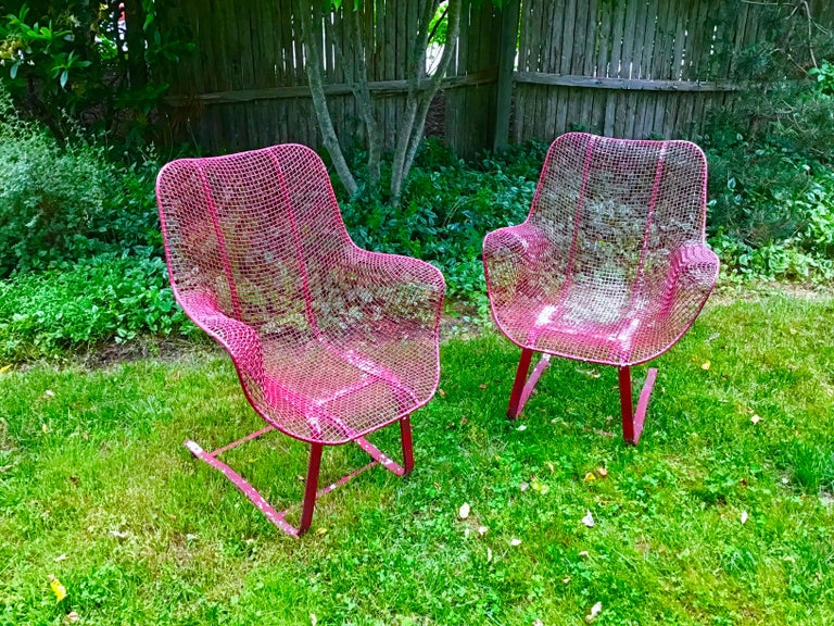 20th Century Russell Woodard Sculptura Arm Chairs Mid Century Bounce Lounge Patio Chairs Pair For Sale