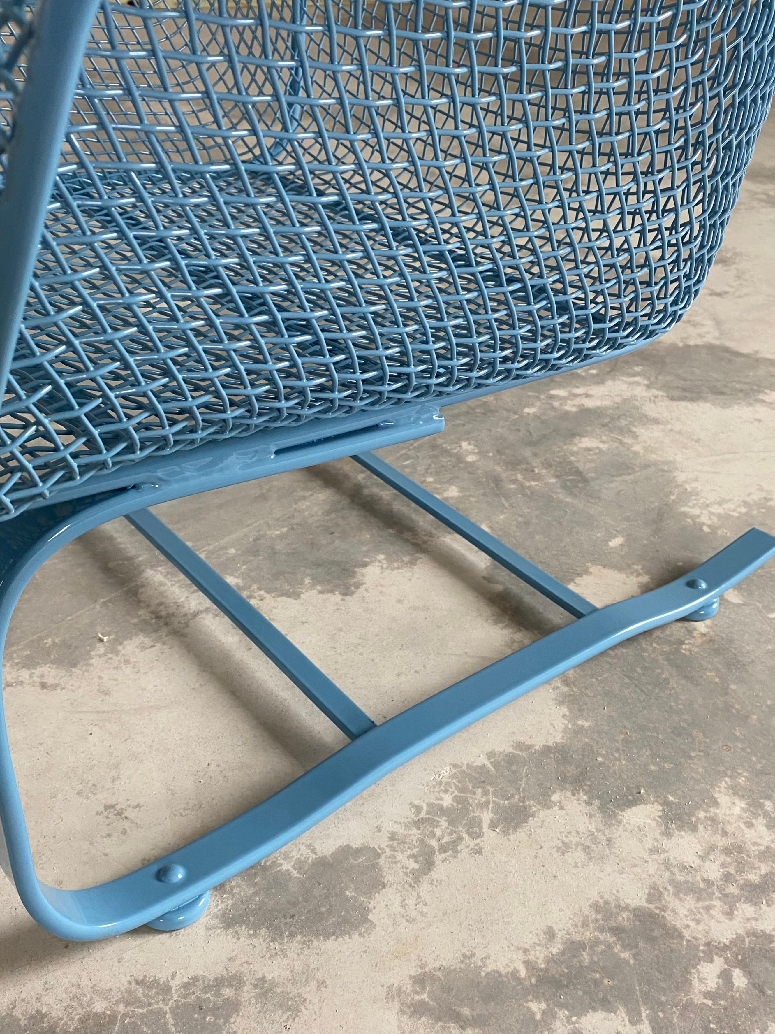 Fauteuil Russell Woodard Sculptura bleu céruléen et chaise «ringer » en porte-à-faux en vente 7