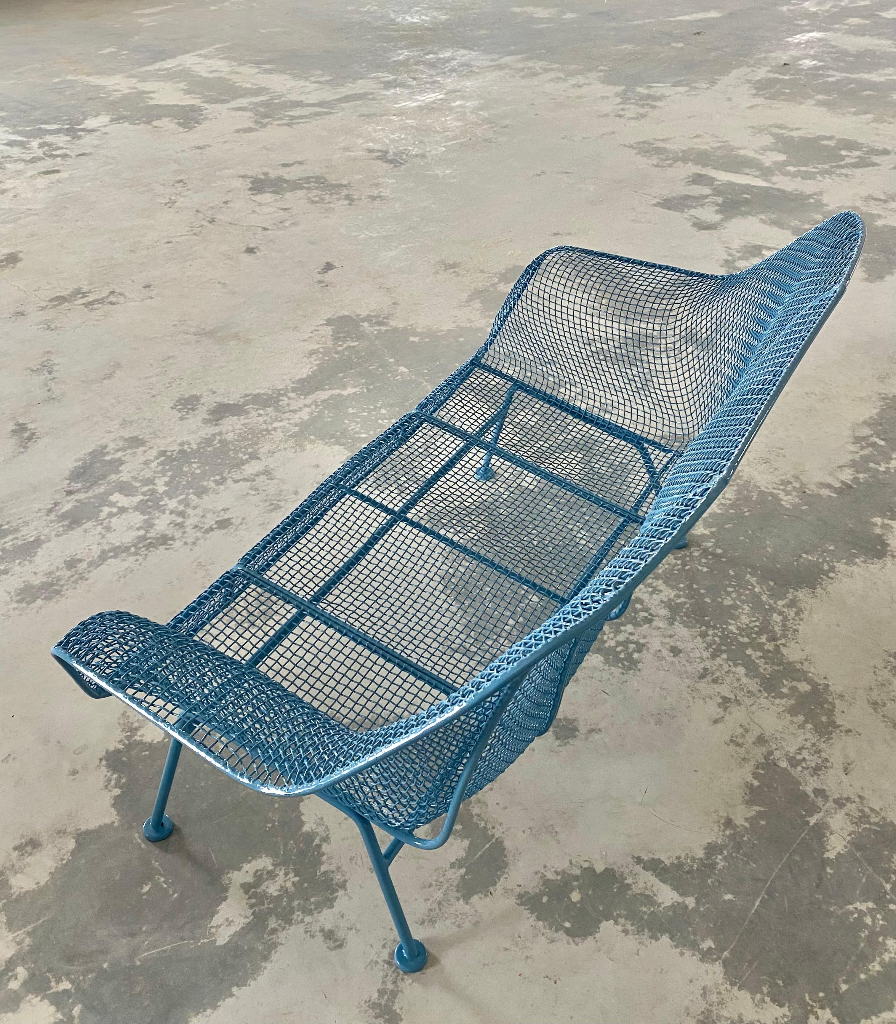 20ième siècle Fauteuil Russell Woodard Sculptura bleu céruléen et chaise «ringer » en porte-à-faux en vente
