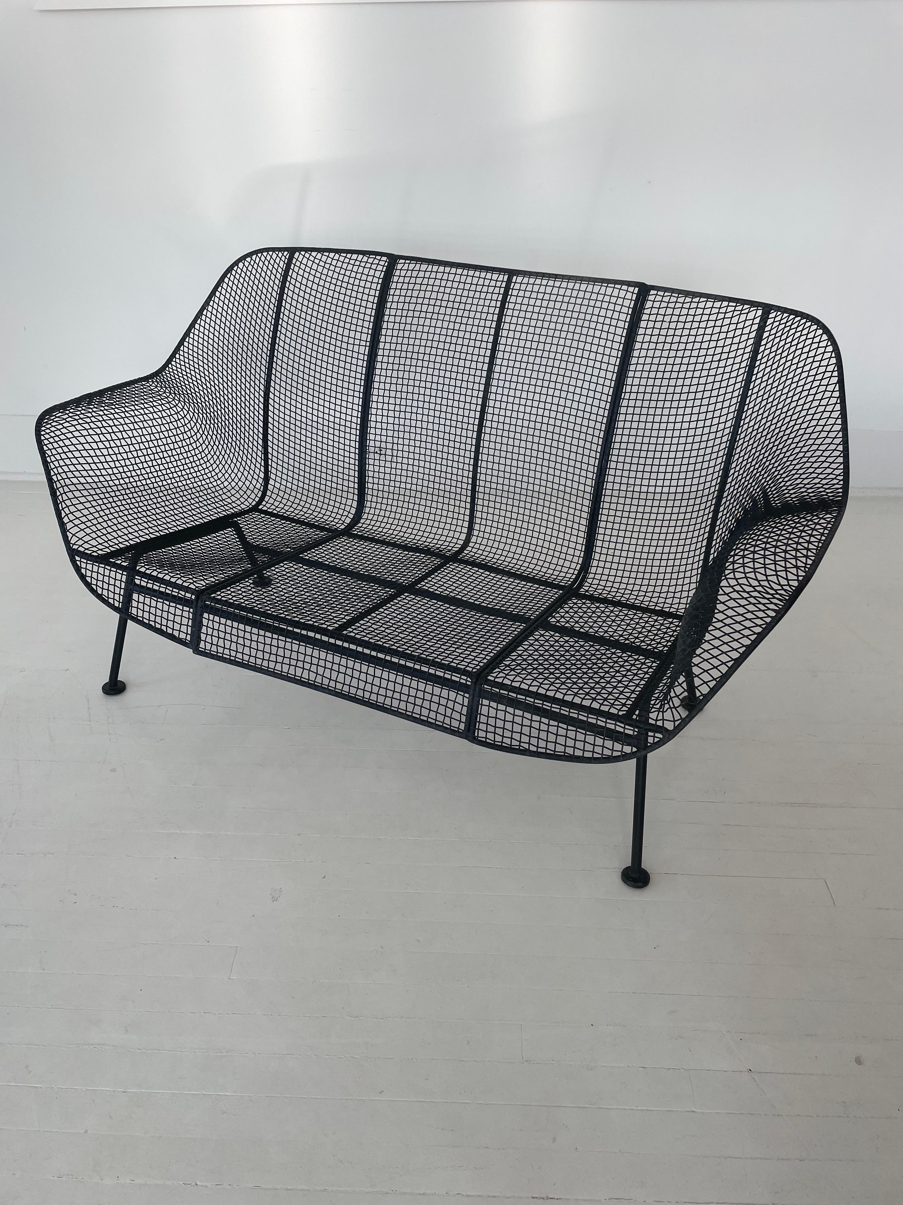 Loveseat/Settee Sculptura Russell Woodard 5