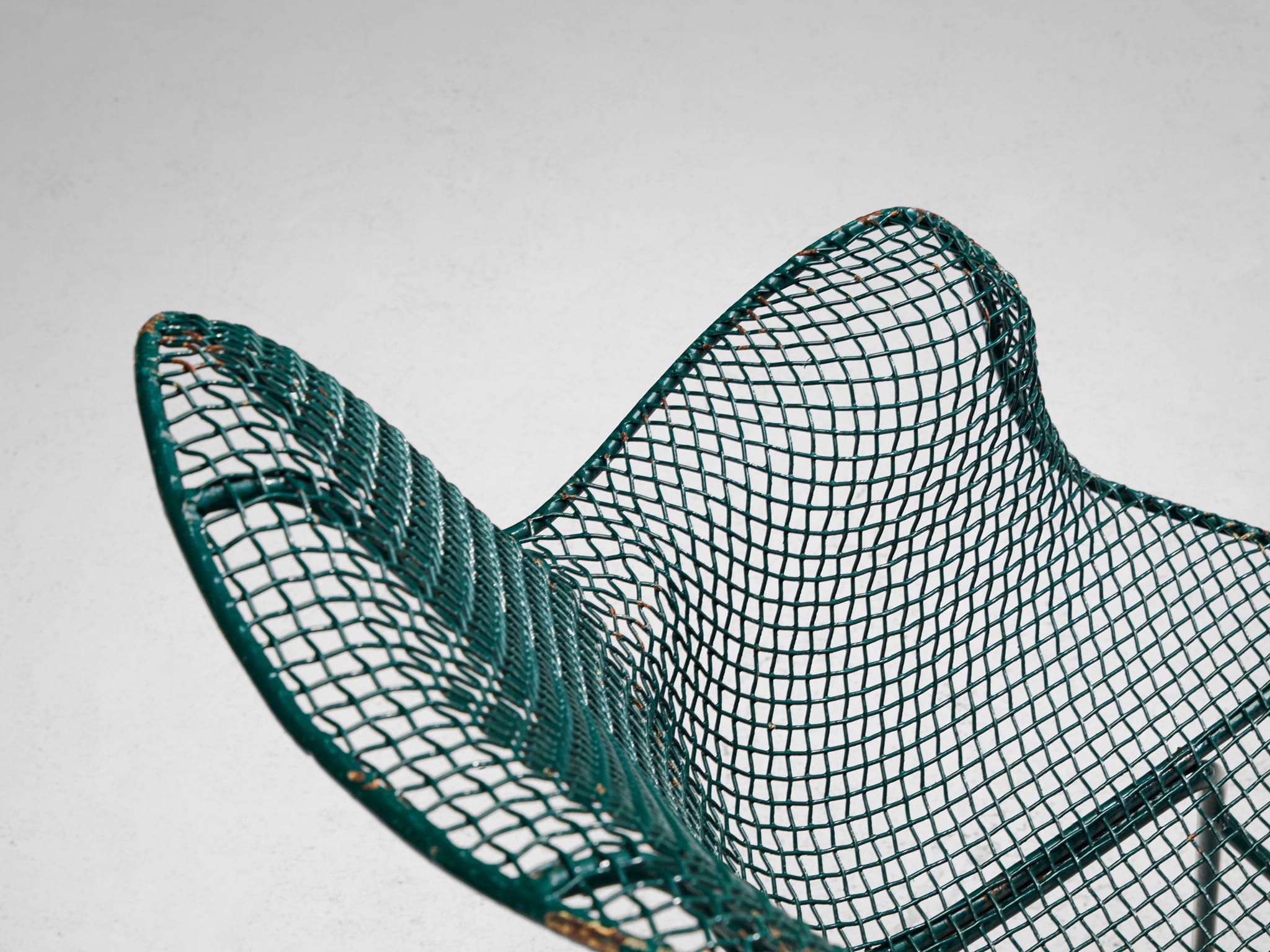 Mid-20th Century Russell Woodard 'Sculptura' Patio Chairs in Dark Green Lacquered Metal  For Sale