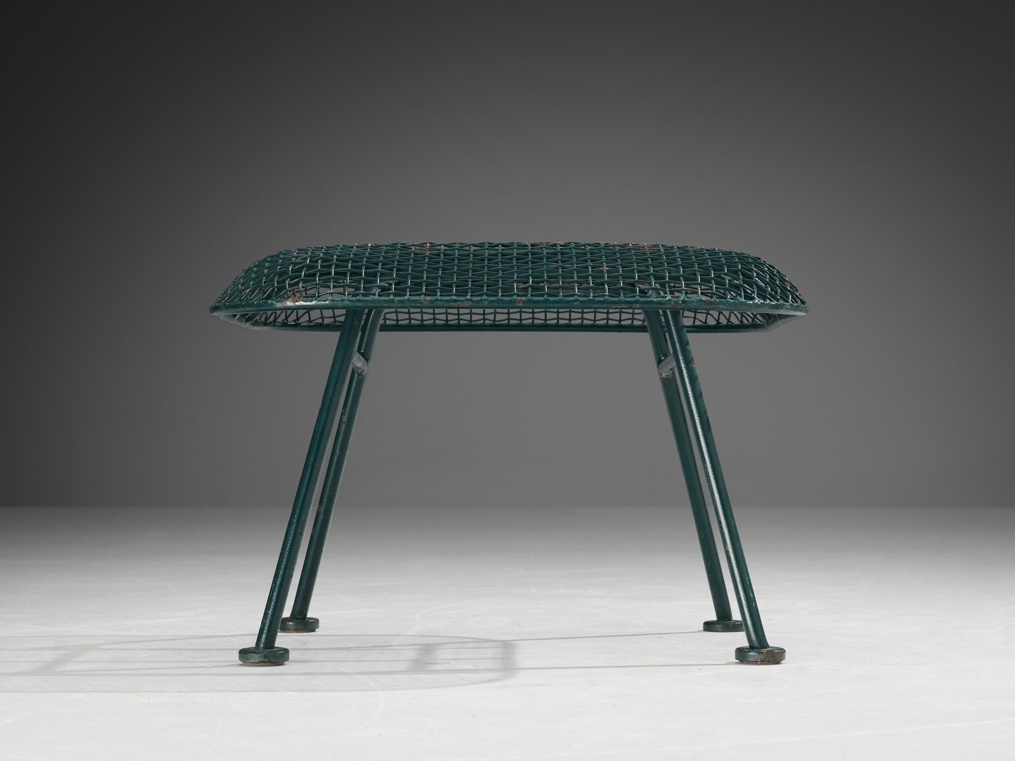 Russell Woodard 'Sculptura' Patio Ottomans in Dark Green Lacquered Metal In Good Condition For Sale In Waalwijk, NL