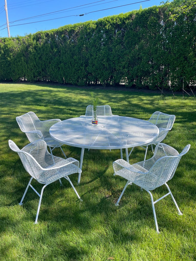Russell Woodard Five Piece Patio Set 7pc) Russell Woodard Patio