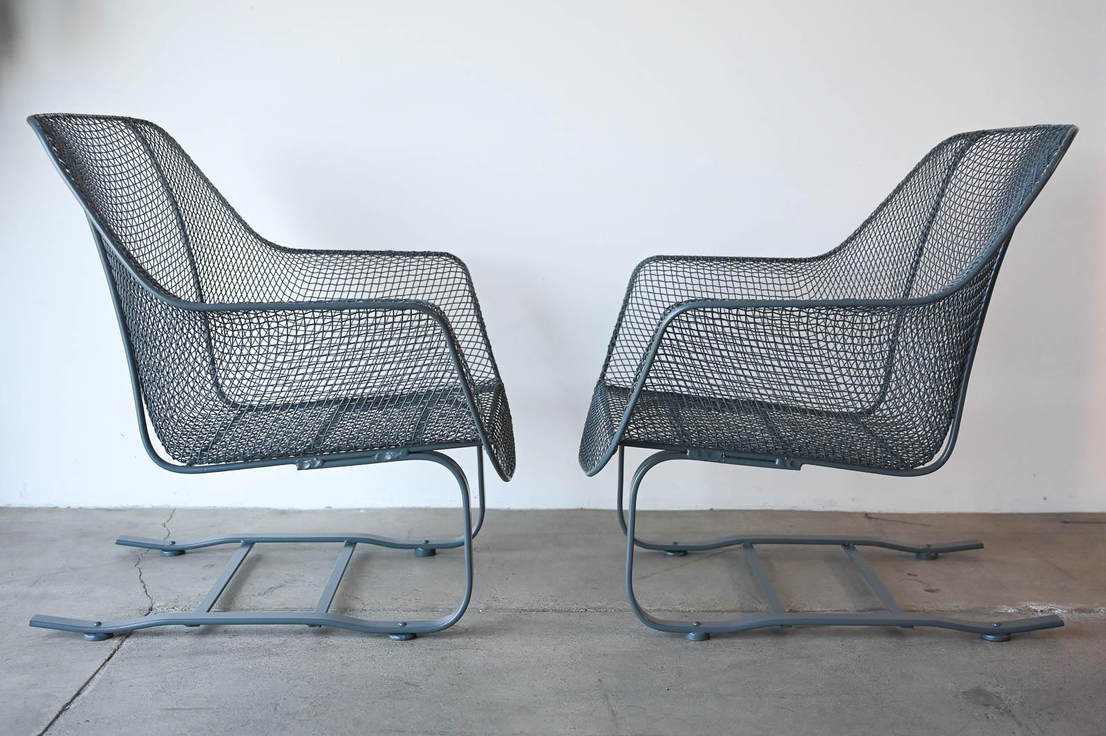 Russell Woodard Sculptura Springer Lounge Chairs, ca. 1950 For Sale 3