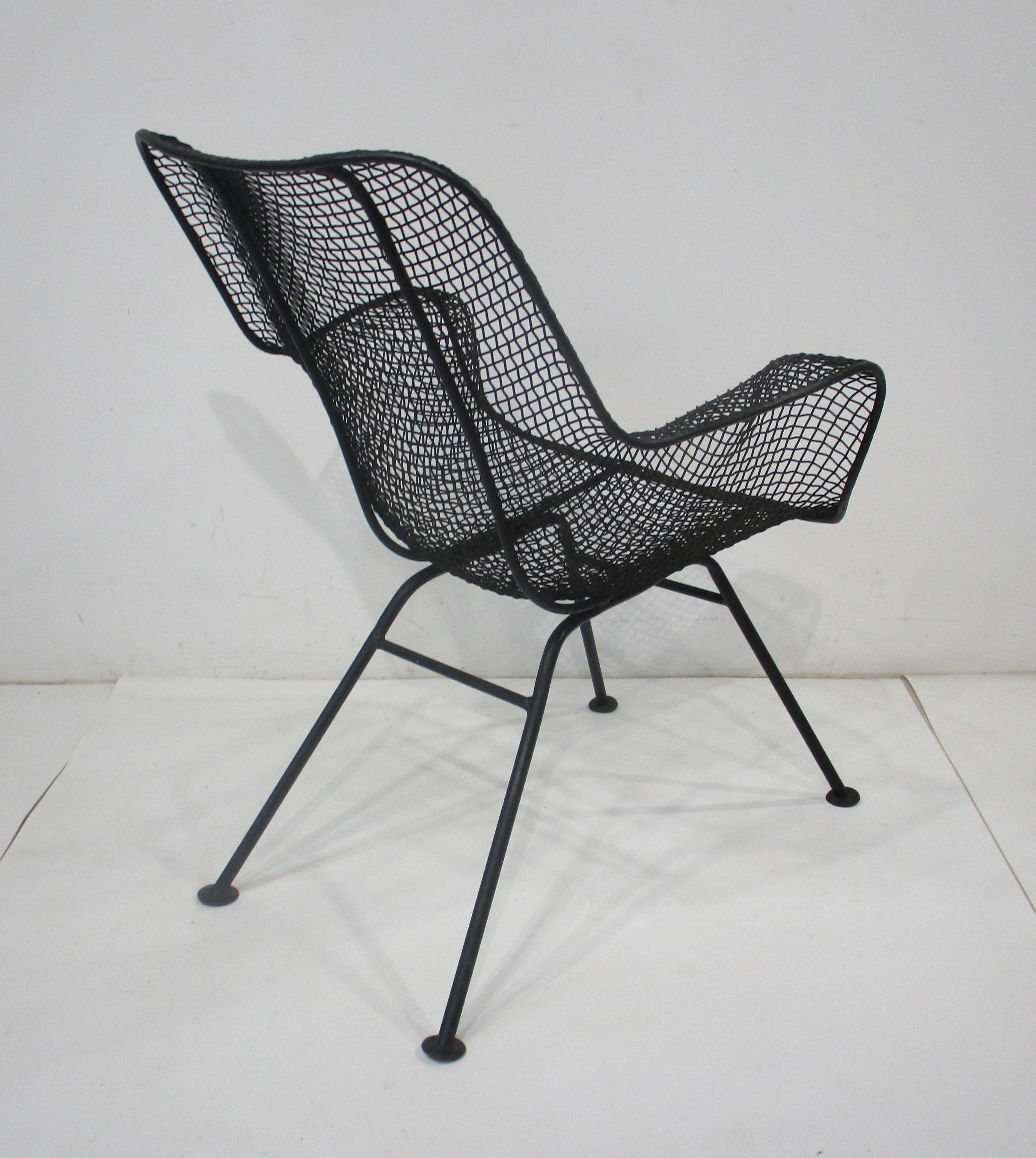 Mid-Century Modern Russell Woodard Sculptura Wire Armchair in the Style of Eames (A)