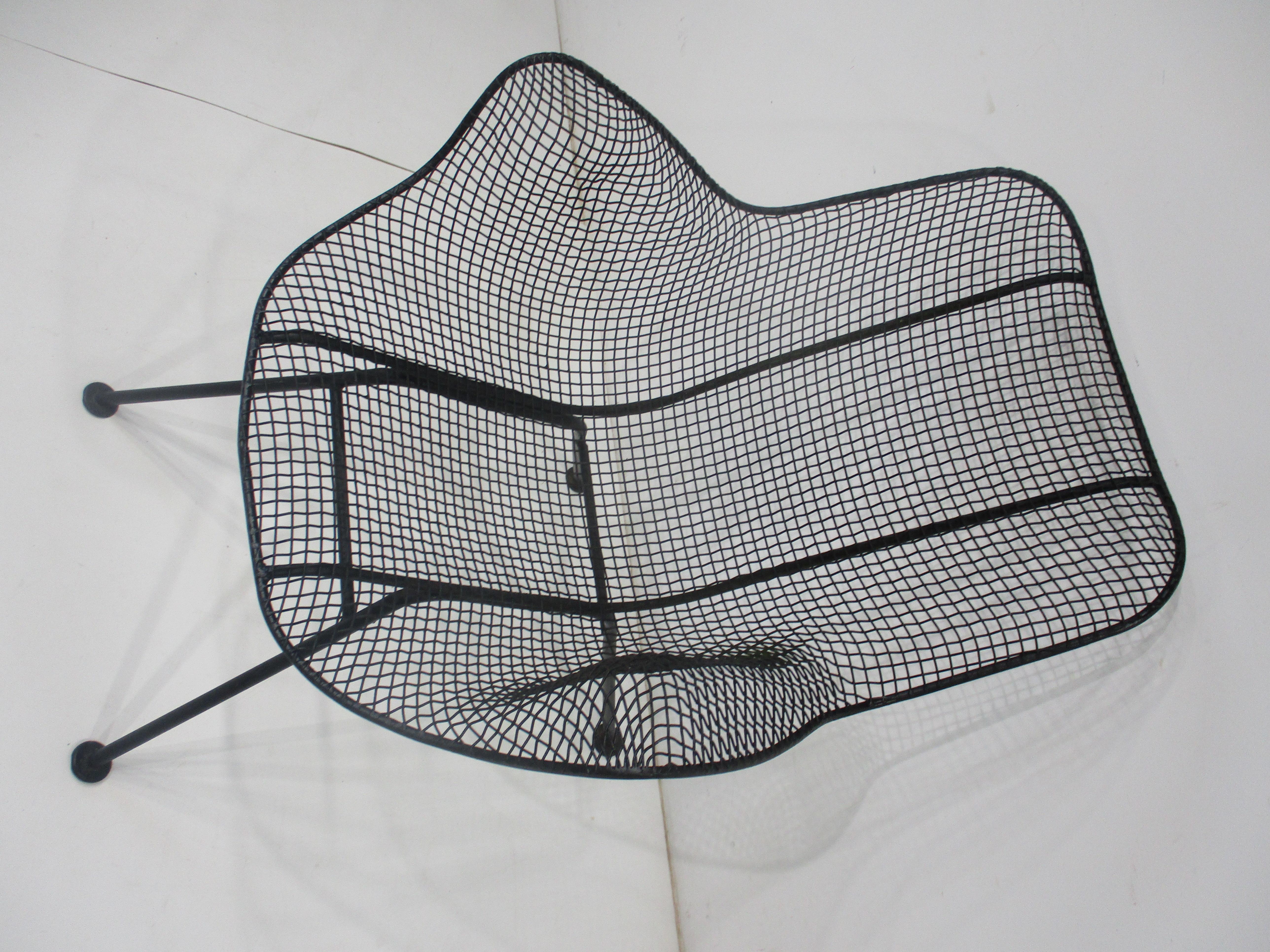 Metal Russell Woodard Sculptura Wire Armchair in the Style of Eames (A)